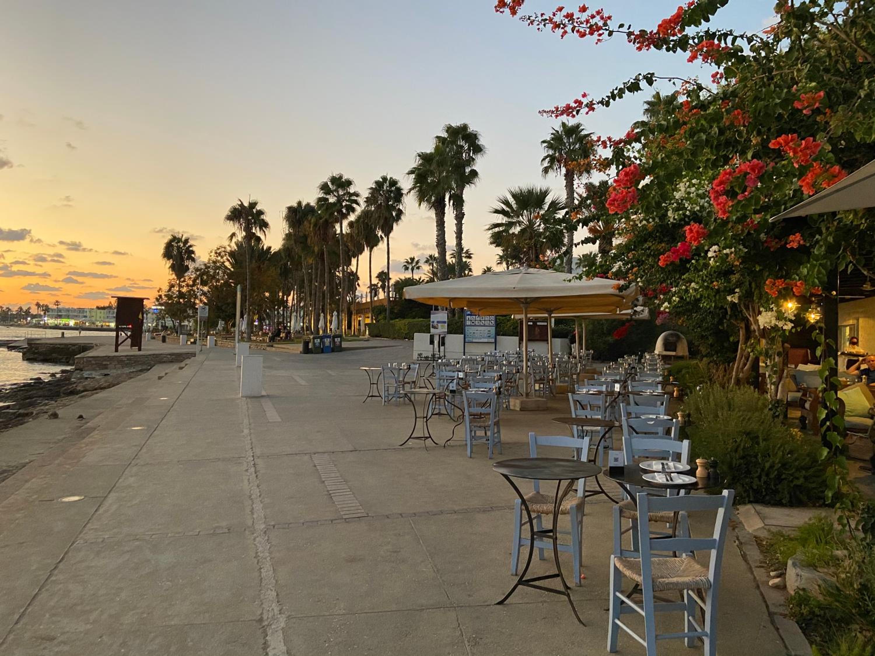 Savveli by the sea