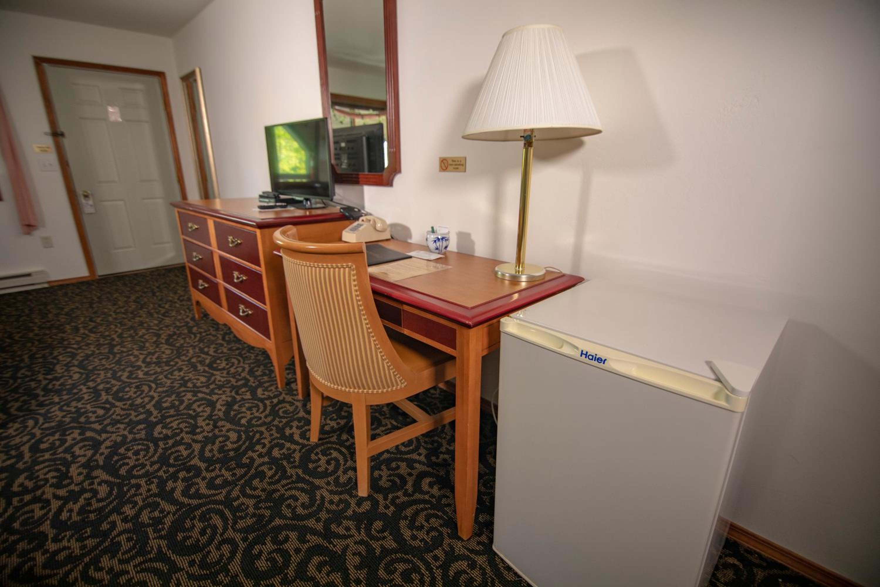 Coachlite Inn
