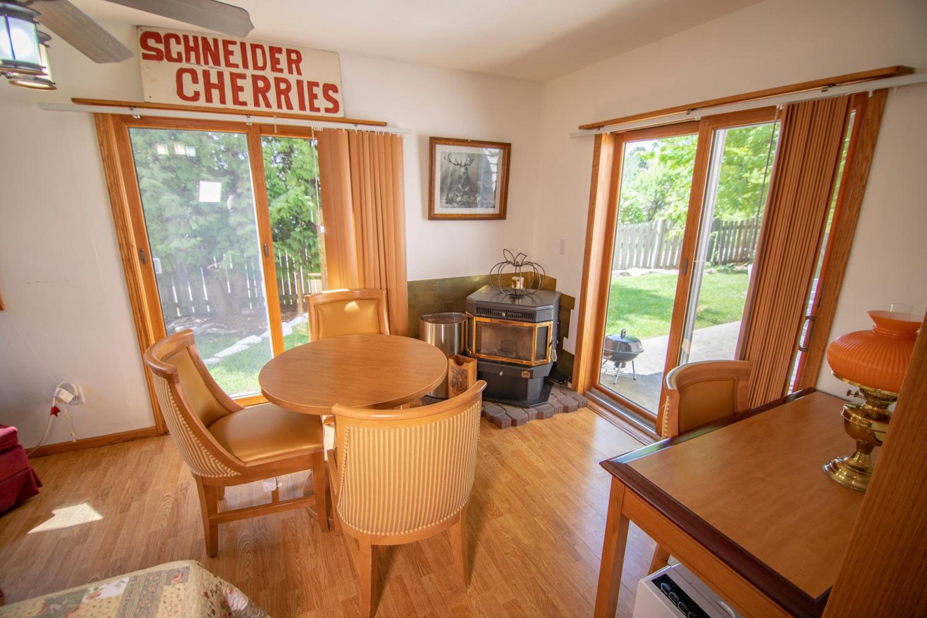 Coachlite Inn
