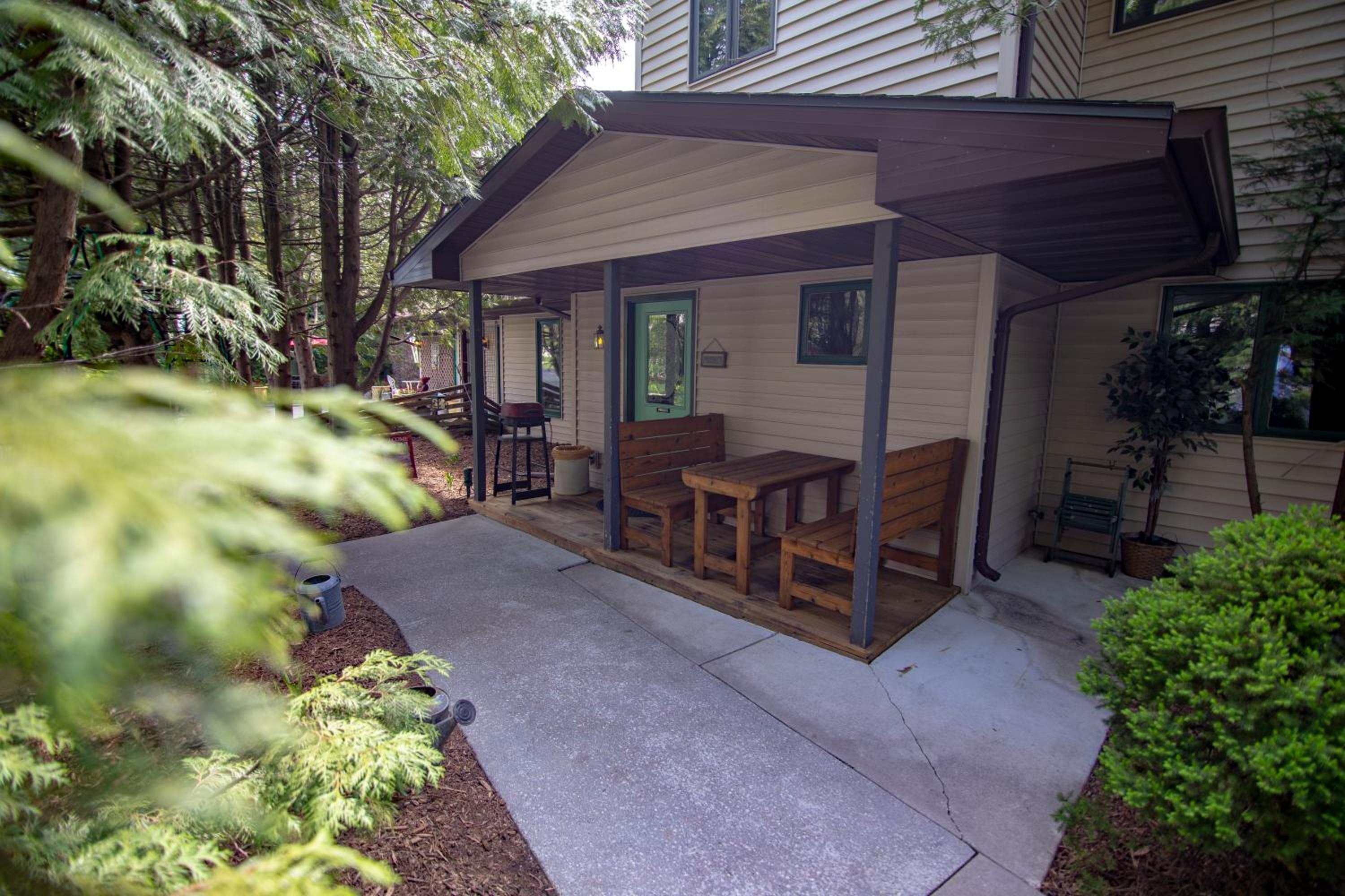 Coachlite Inn
