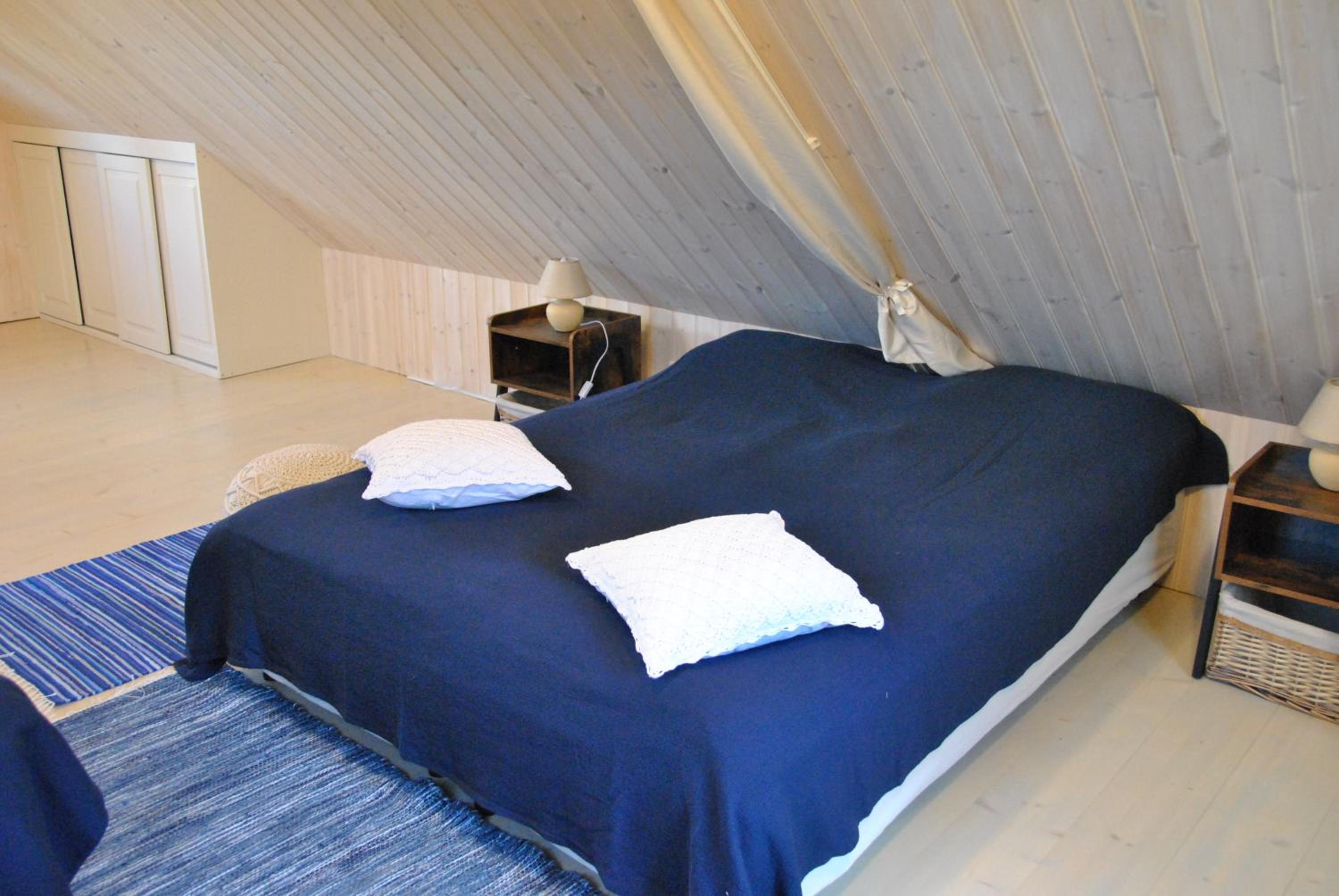 Hundi Holiday Home Main House view 5