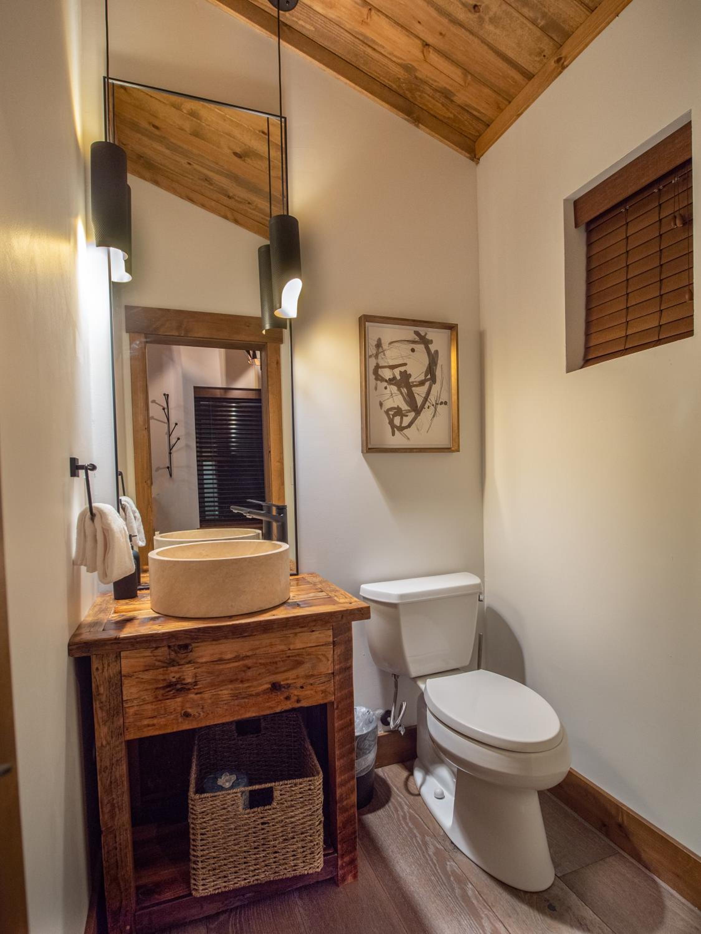Rocky Mountain Escape - Steps to Lake Estes, Jacuzzi, Close to Downtown Estes - Property Image 25