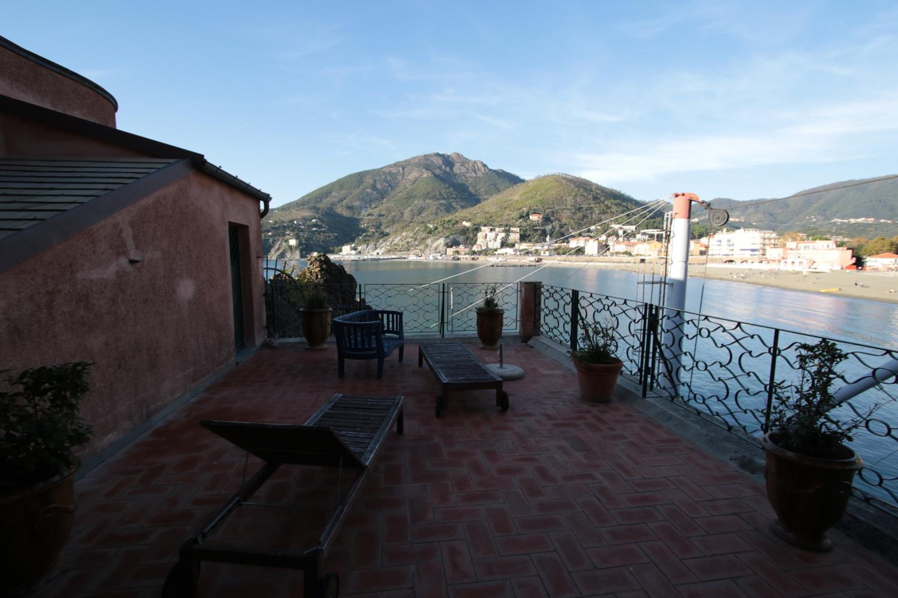 Villa La Pietra - Luxury location in Levanto, 5 Terre view 2