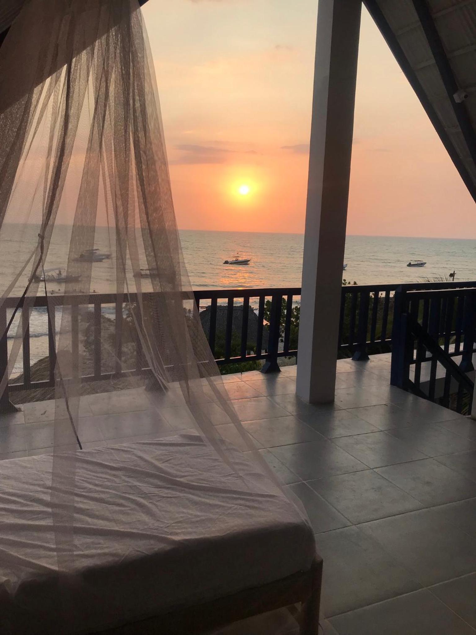 Hostel Beach House