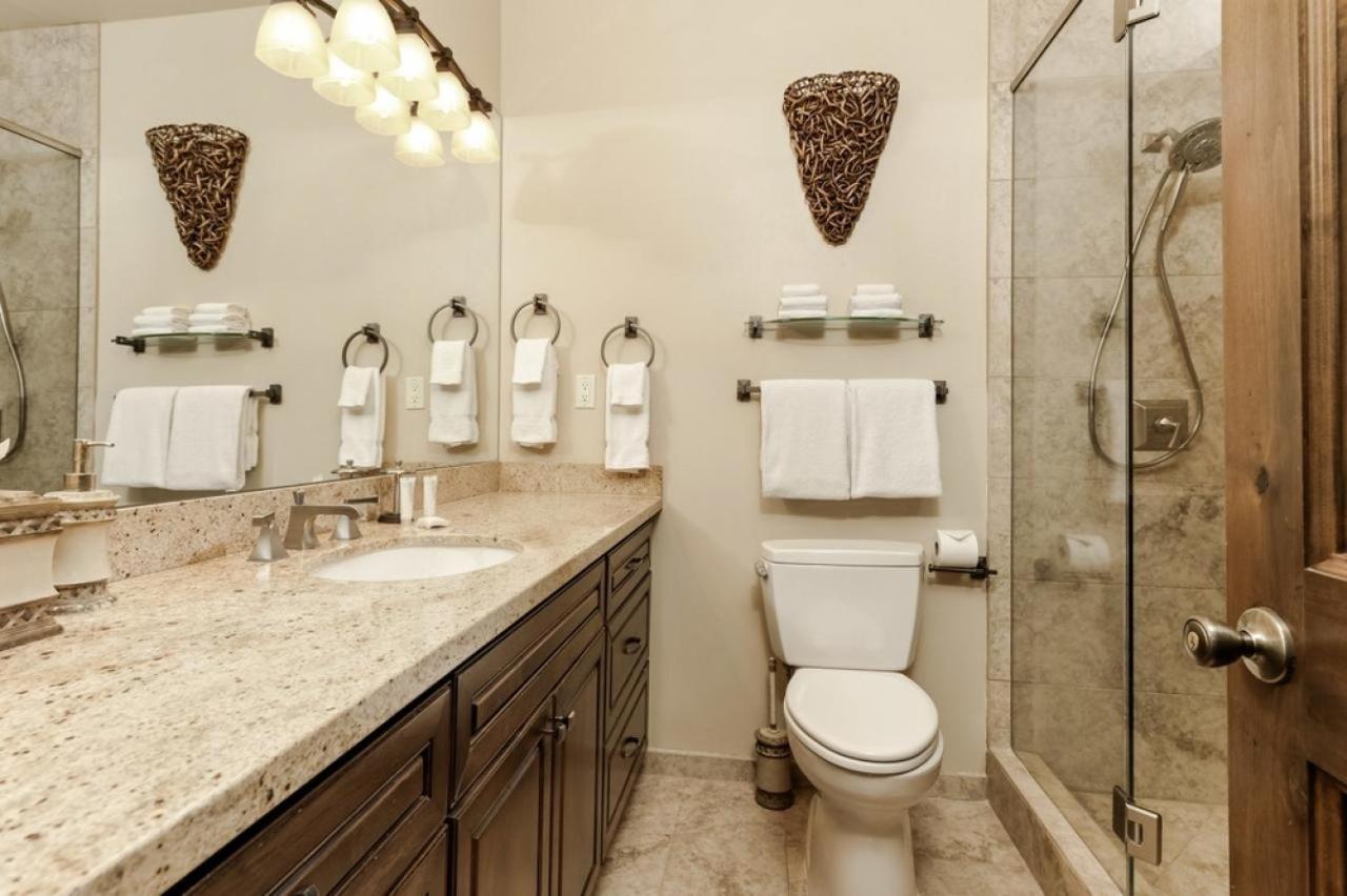 Durant Condominiums Unit C6, Ski-In Condo, 2 Blocks from the Silver Queen Gondola