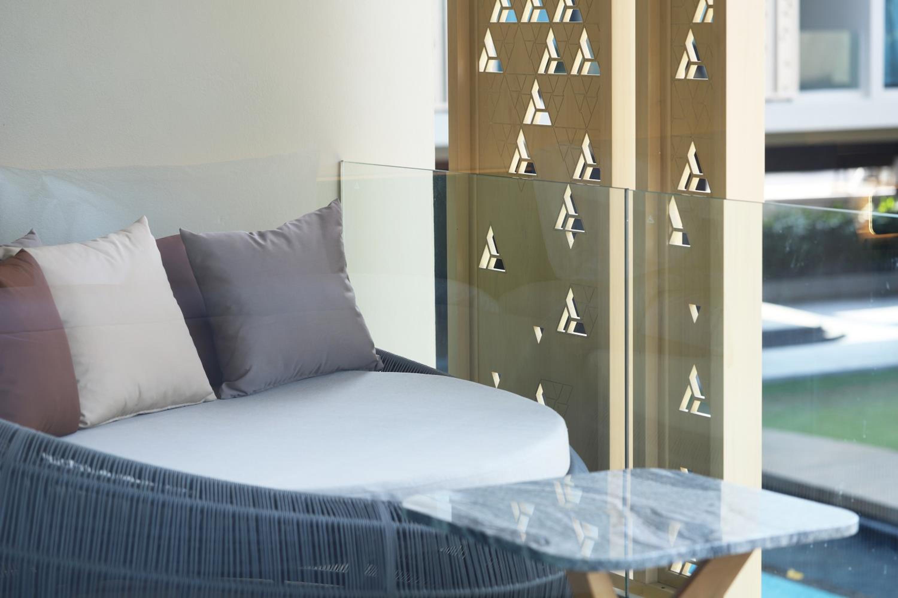 The Signature Hotel Airport 20