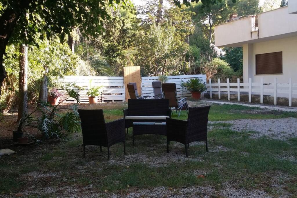 Appartamento in villa con giardino, vicino al mare photo 2