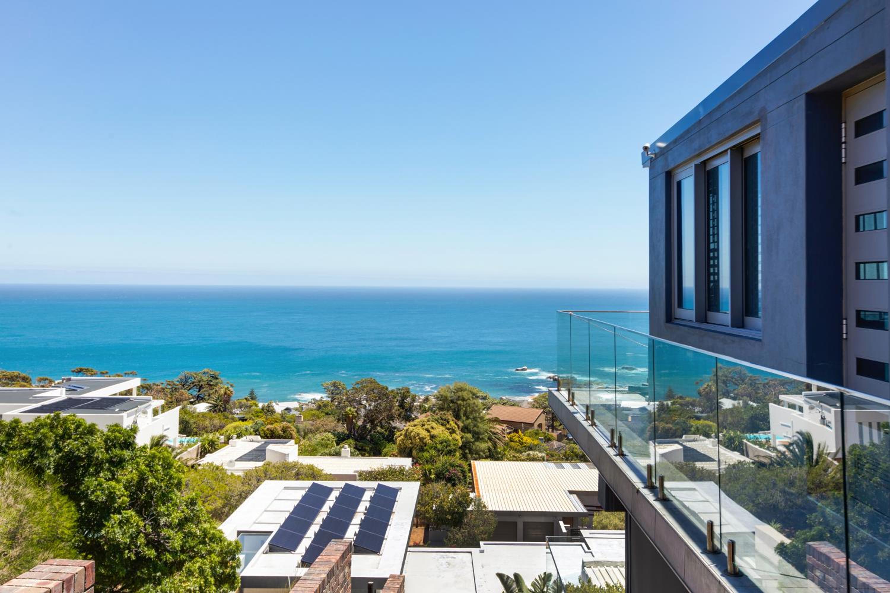 Solar Powered Camps Bay Sea View Apartment view 2
