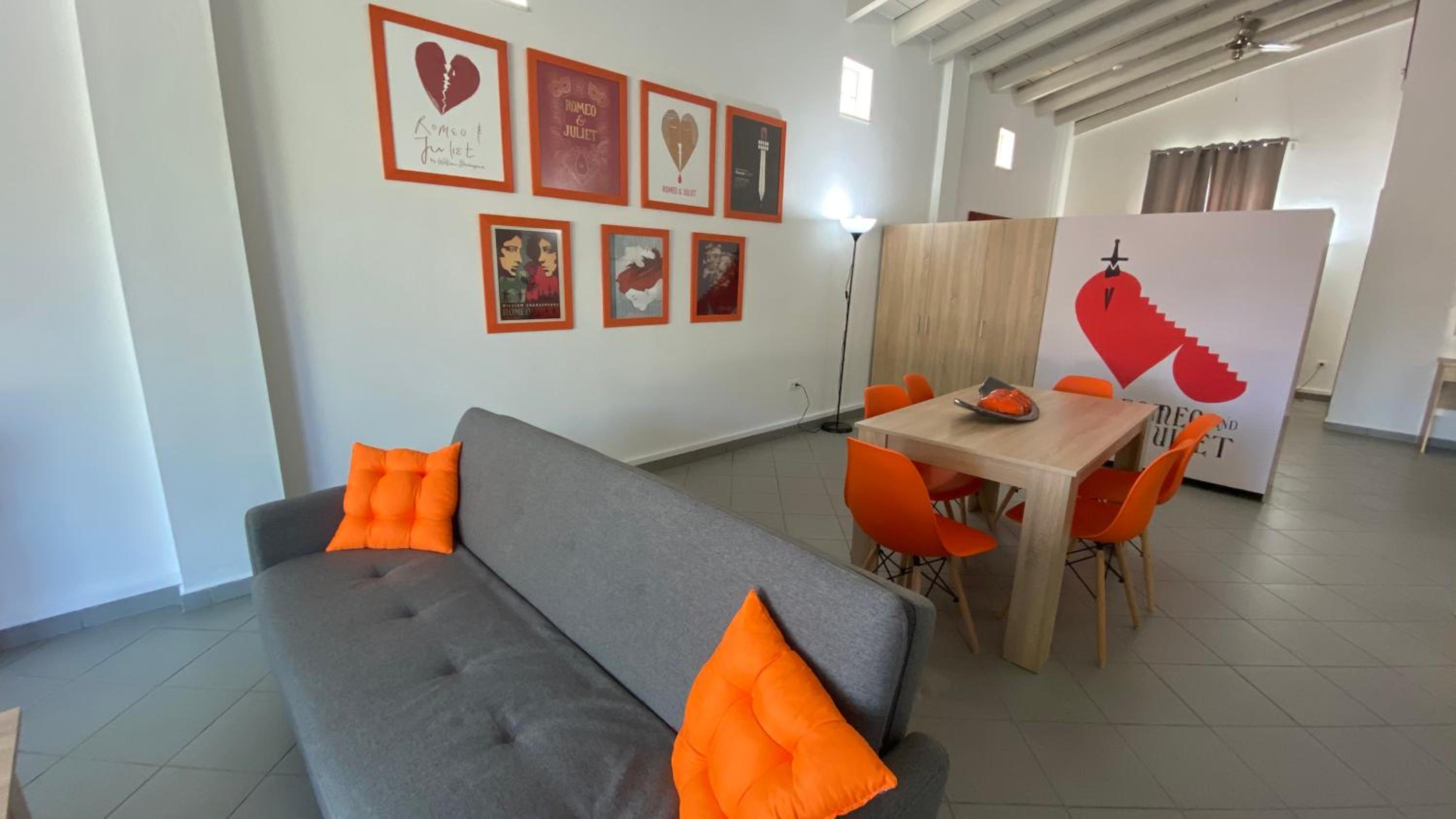 lounge