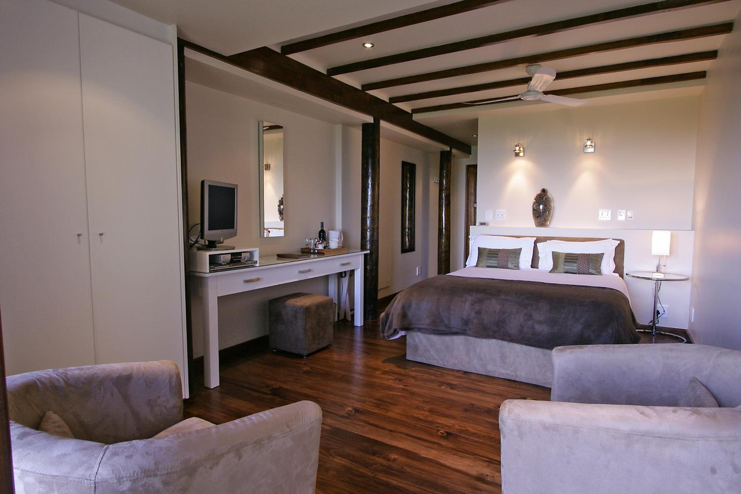 Lalapanzi Lodge - Image 4