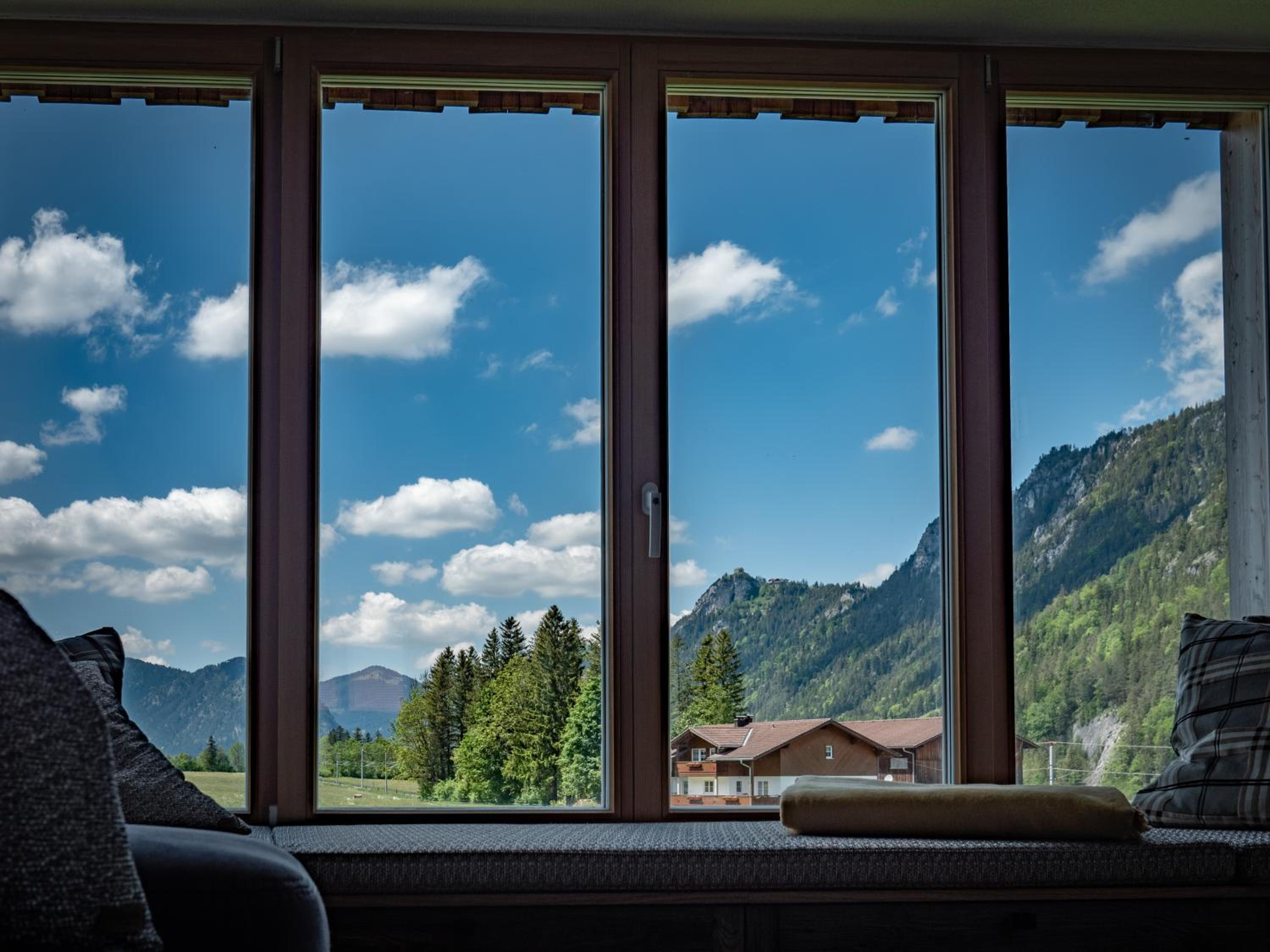 Alpenchalet Vils Tirol view 3