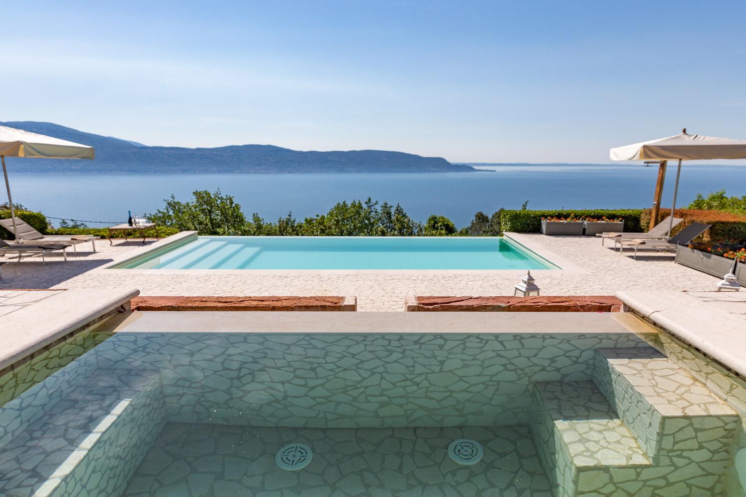 Le Selve Lake View Villas photo 2