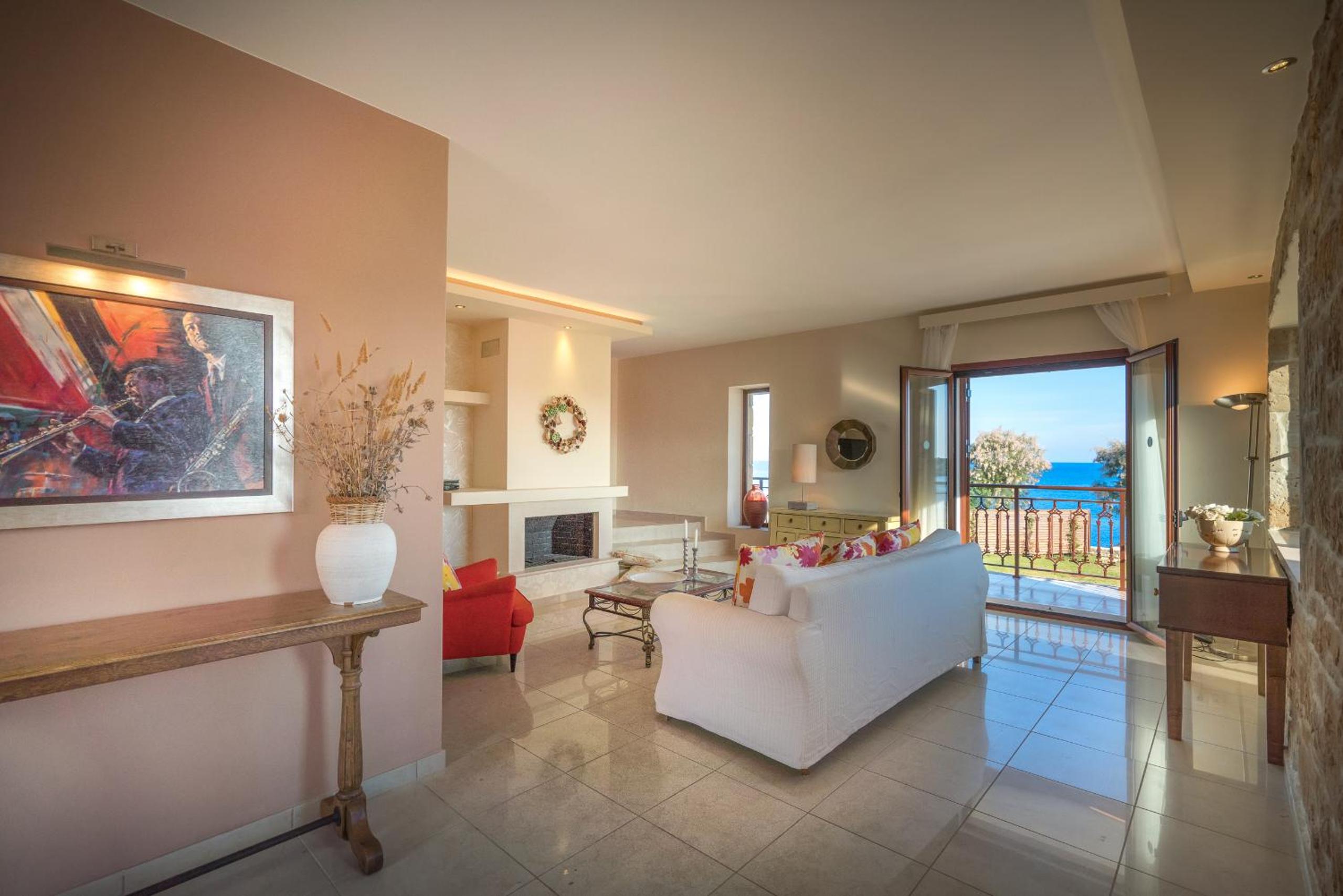 Armonia Seaside Villas