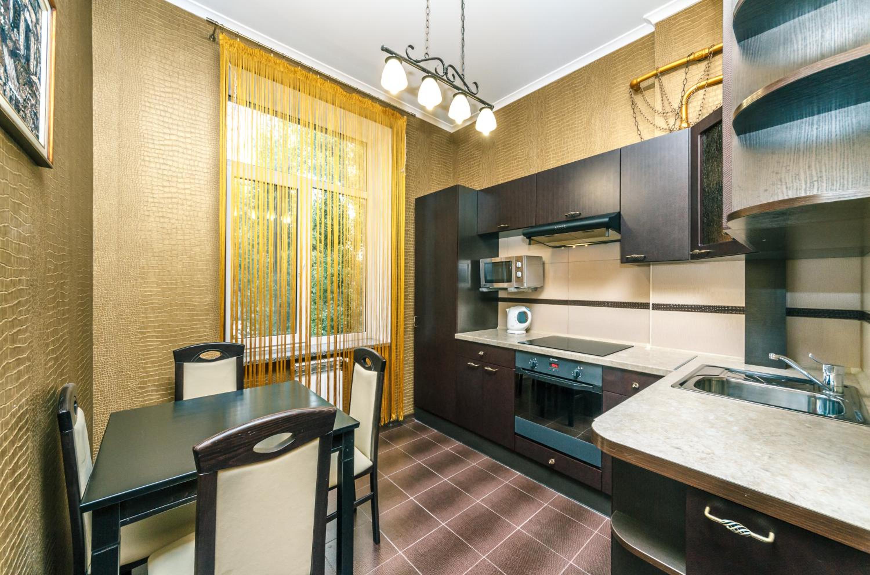 Alma Apartments