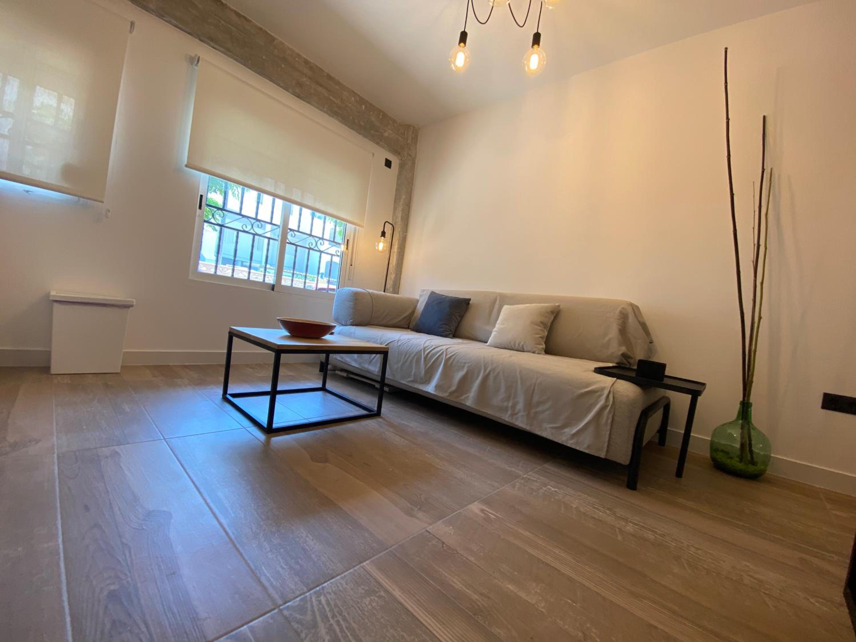 Hotel Loft estilo industrial en playa de las marinas!!! - Image 1