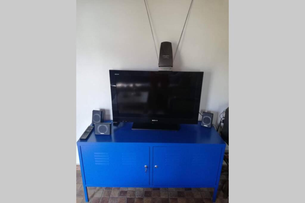 Photo 8