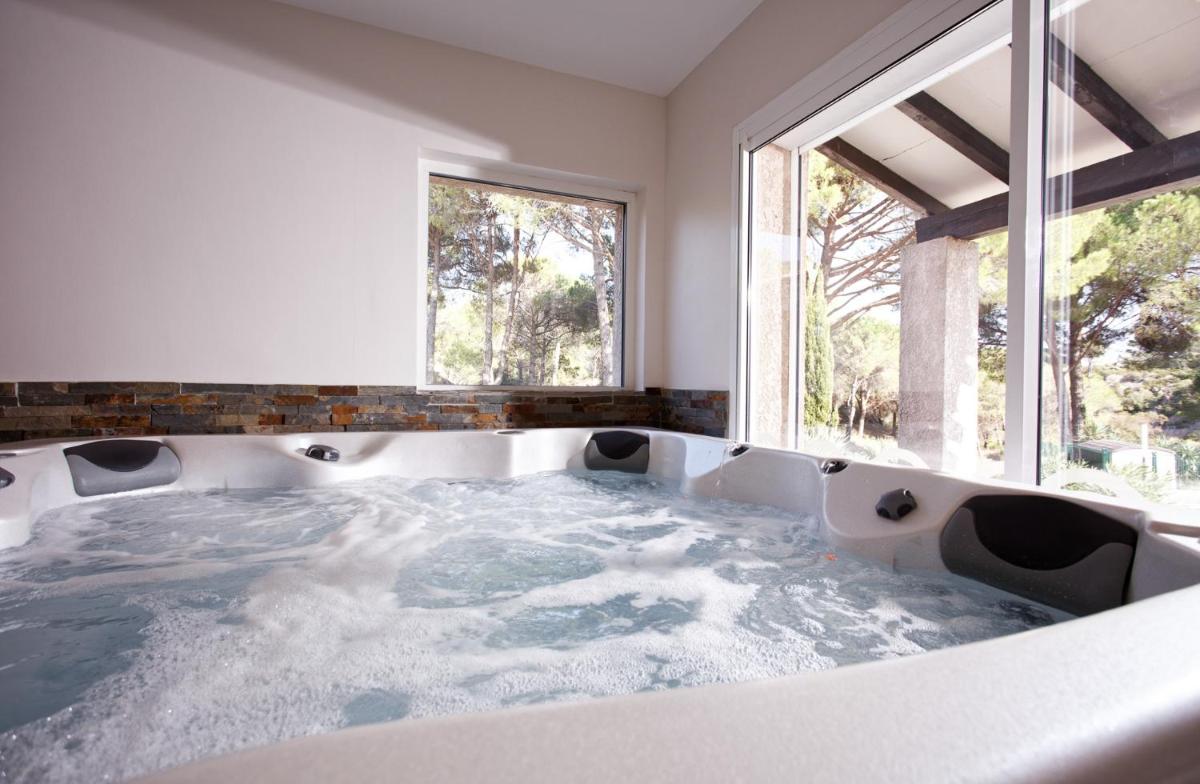 Jacuzzi