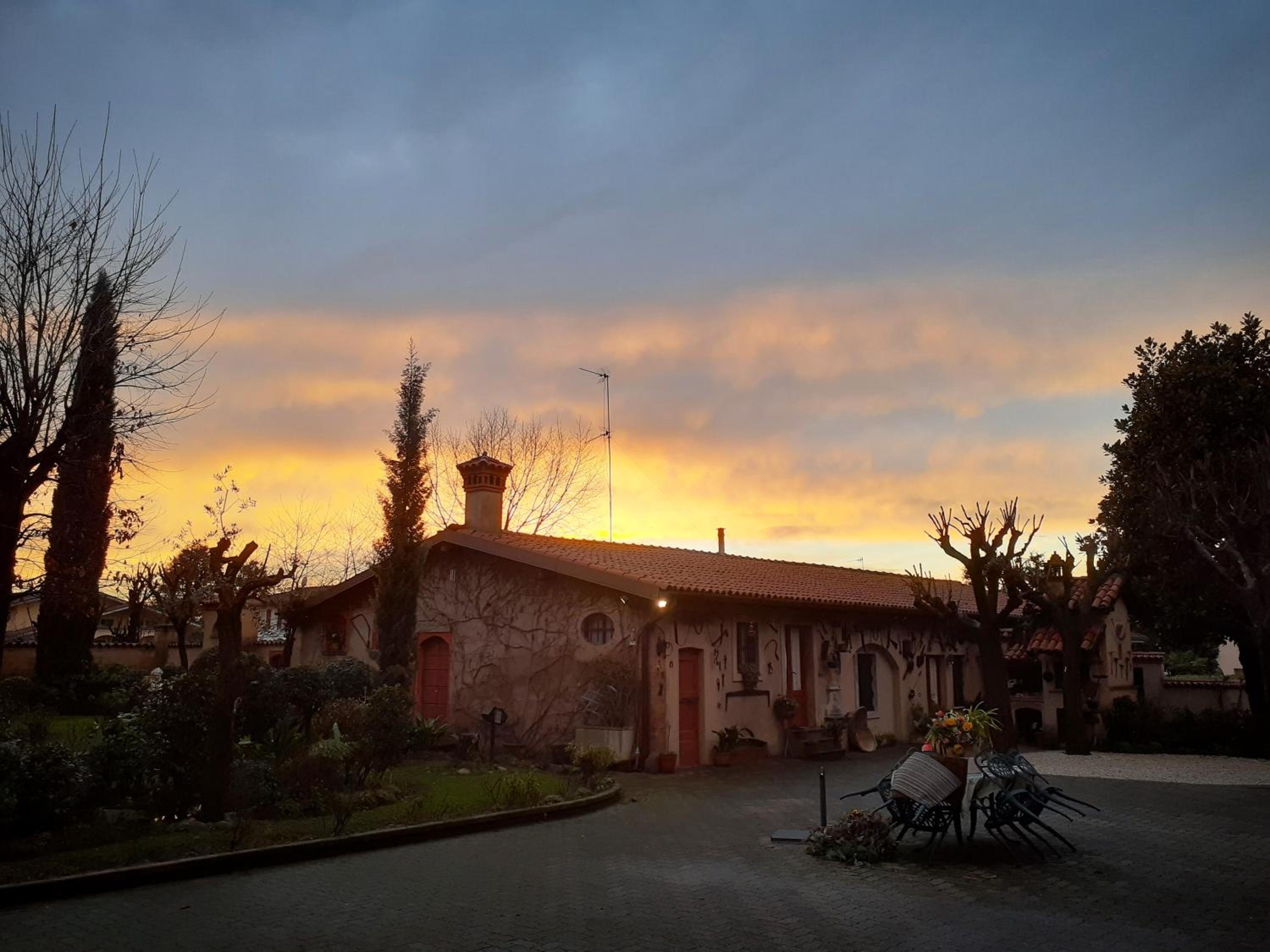 Cascina CORTEPRIMAVERA, B&B del Baliot view 4