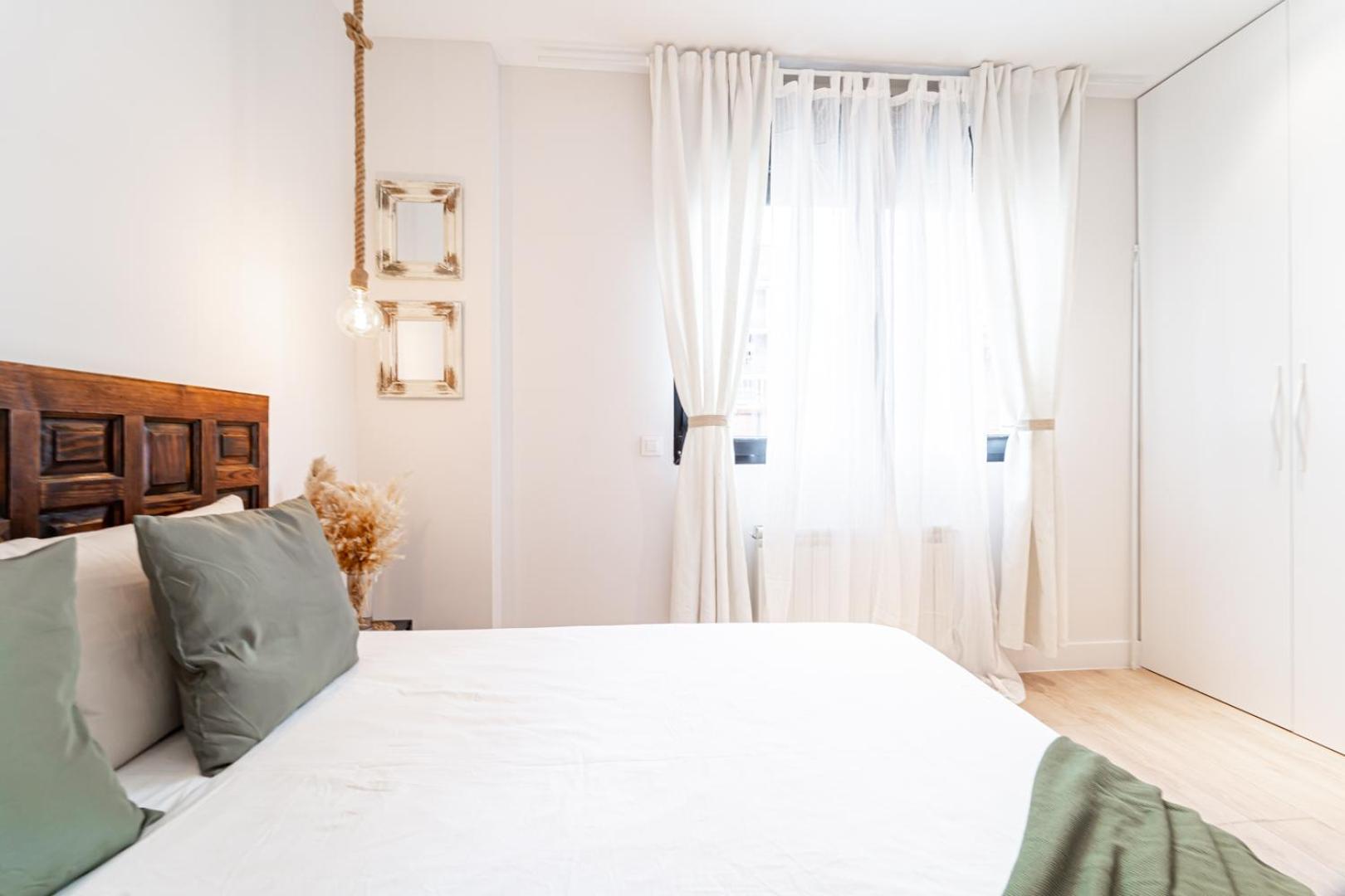 EdSam Madrid Apartments White - Image 3