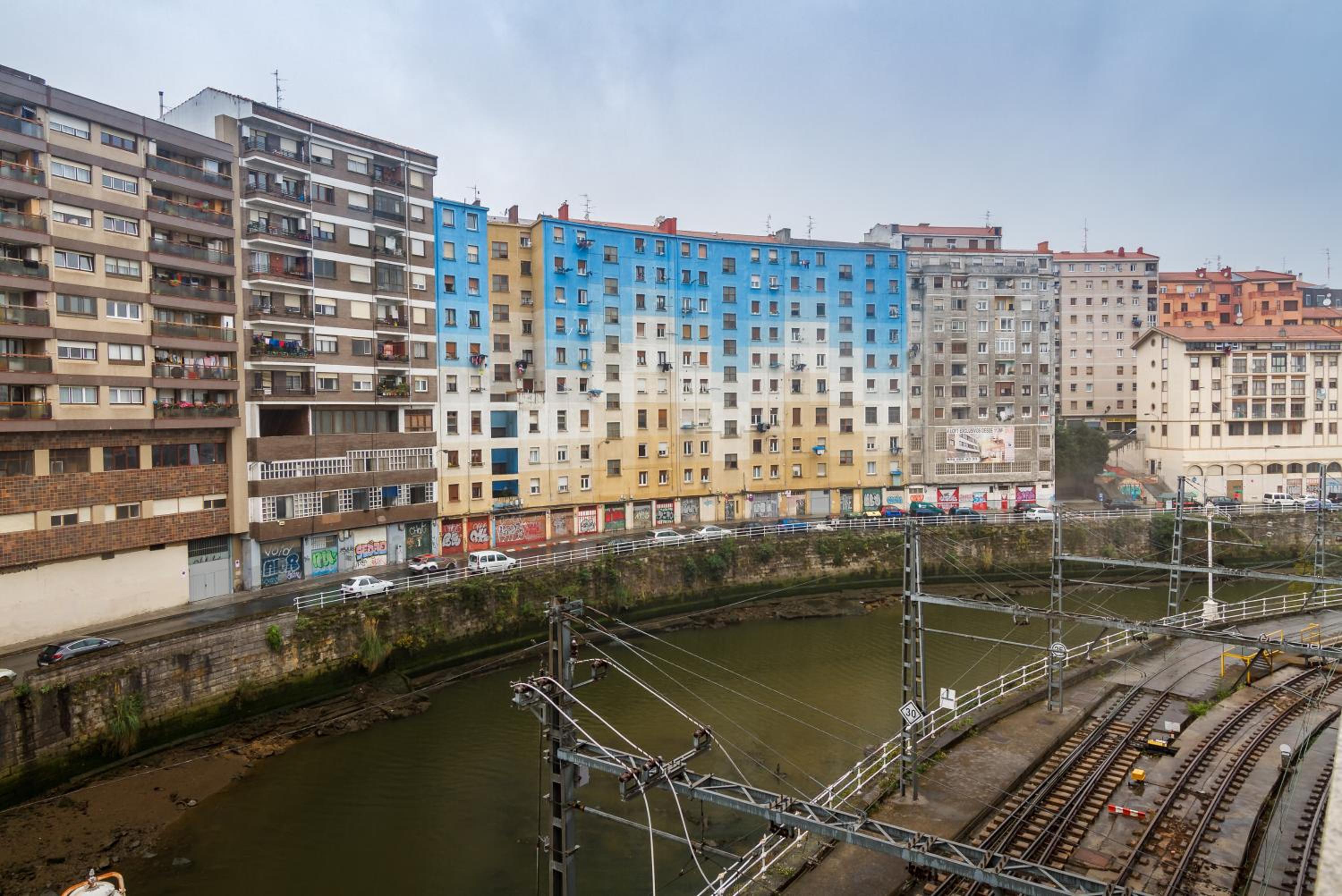 Old bilbao Con Vistas a la Ria view 3
