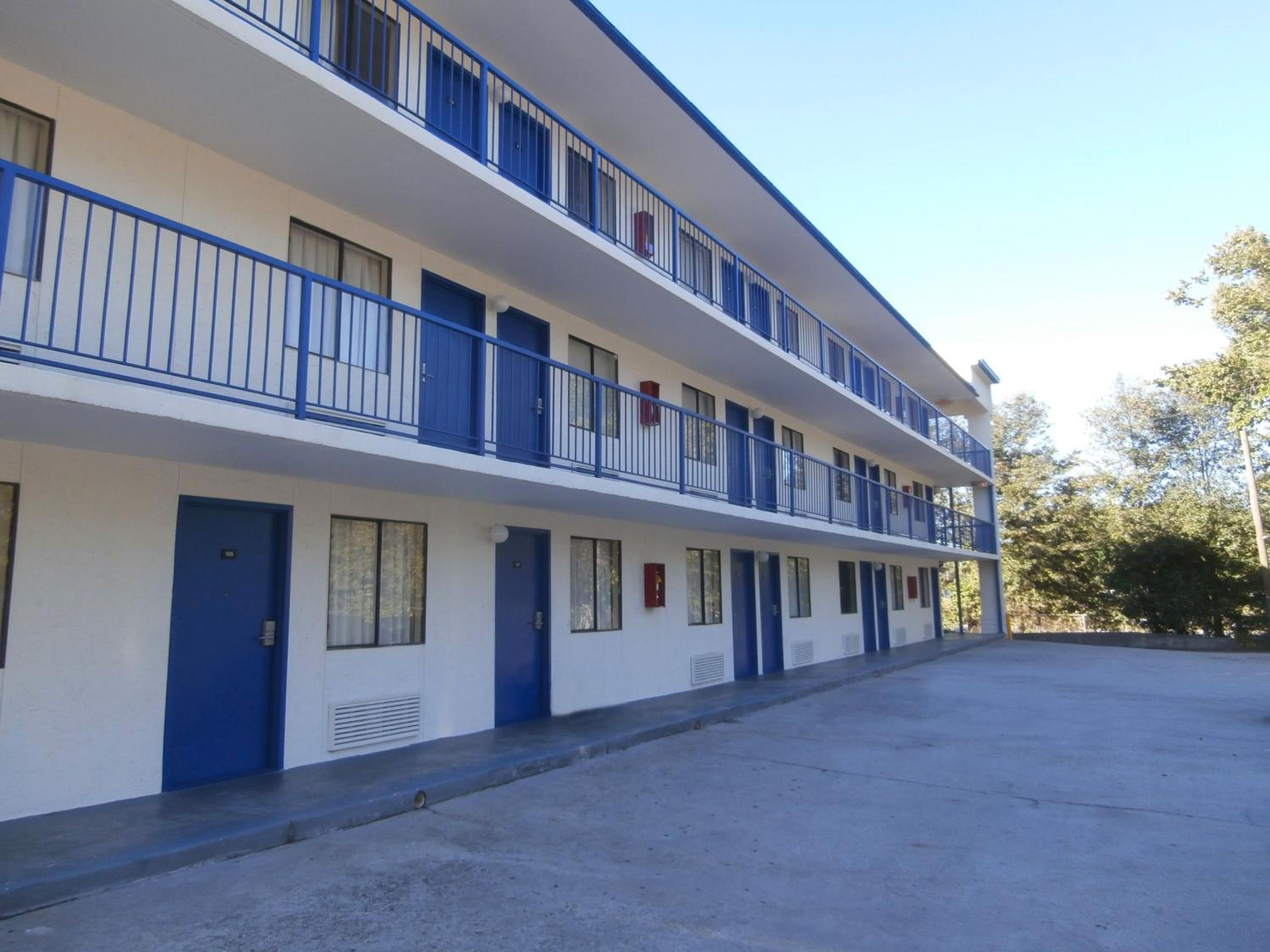 Atlanta Vacations - Americas Best Value Inn Tucker - Property Image 3