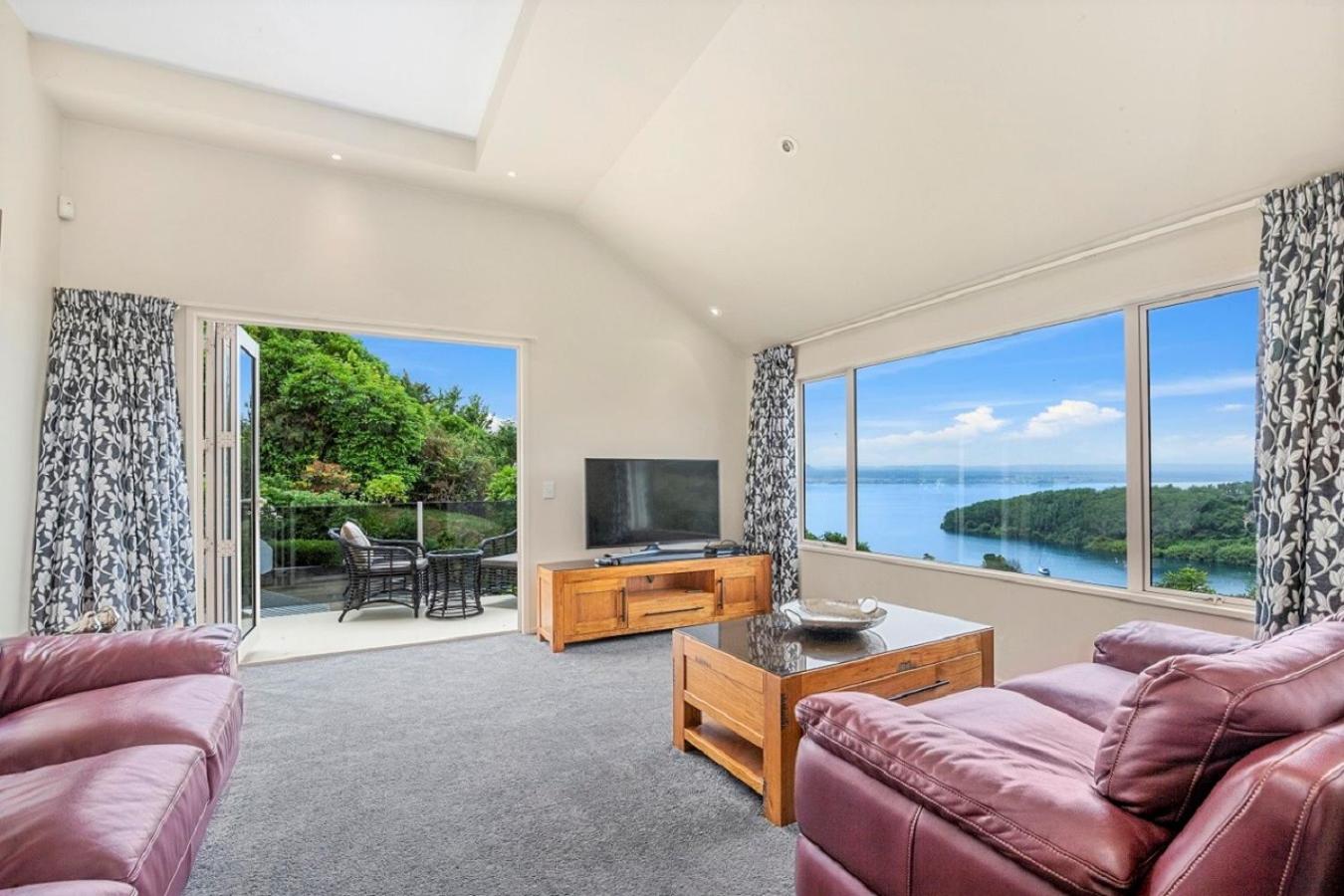 Acacia Waters - Lake Taupo view 3