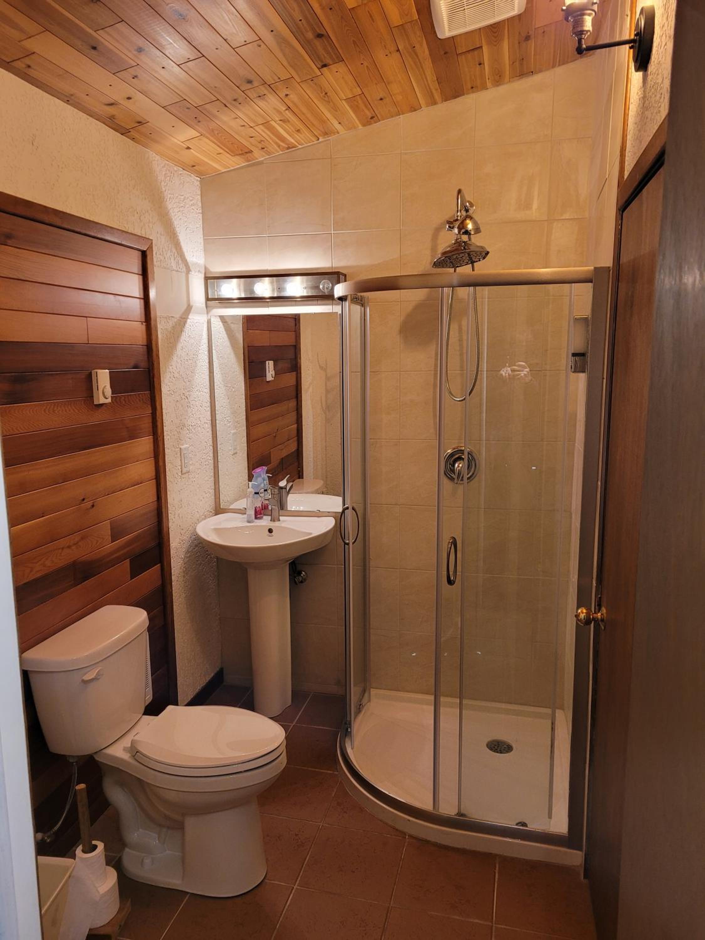 Bowering Lodge