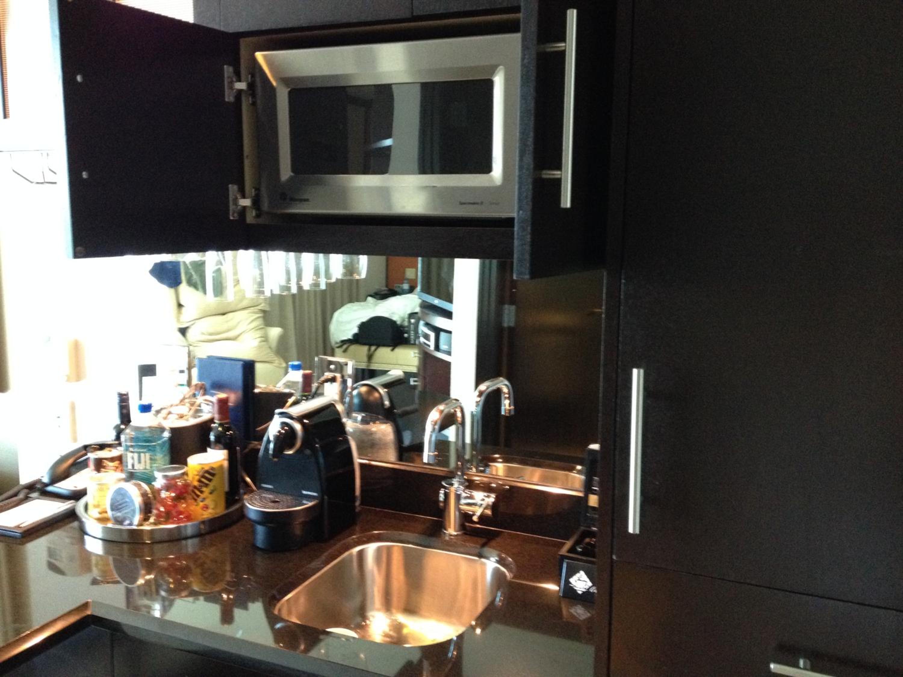 Apartment at De Soleil Hotel on Ocean Drive view 3