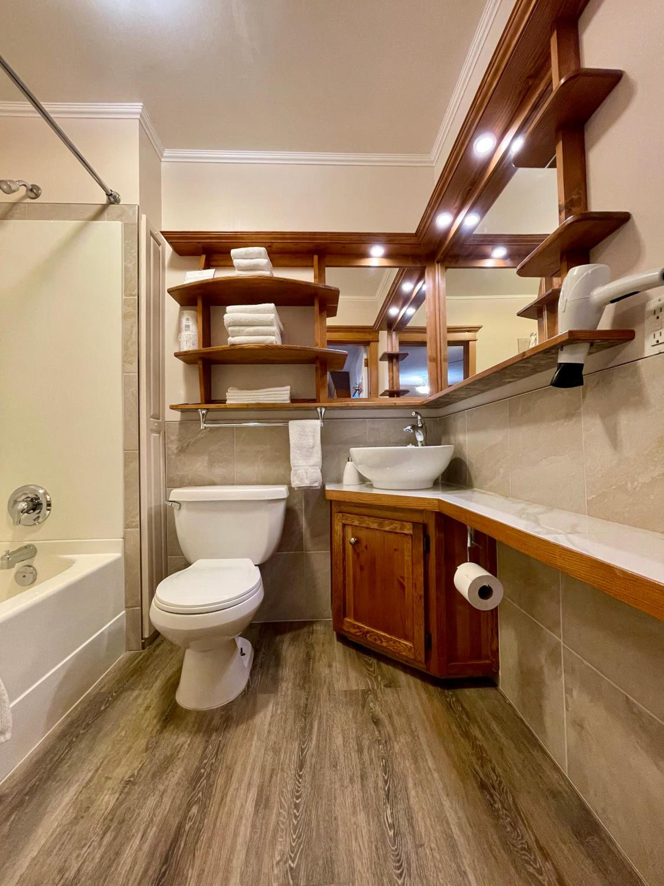 Golden Vacations - Brookside Motel - Property Image 52