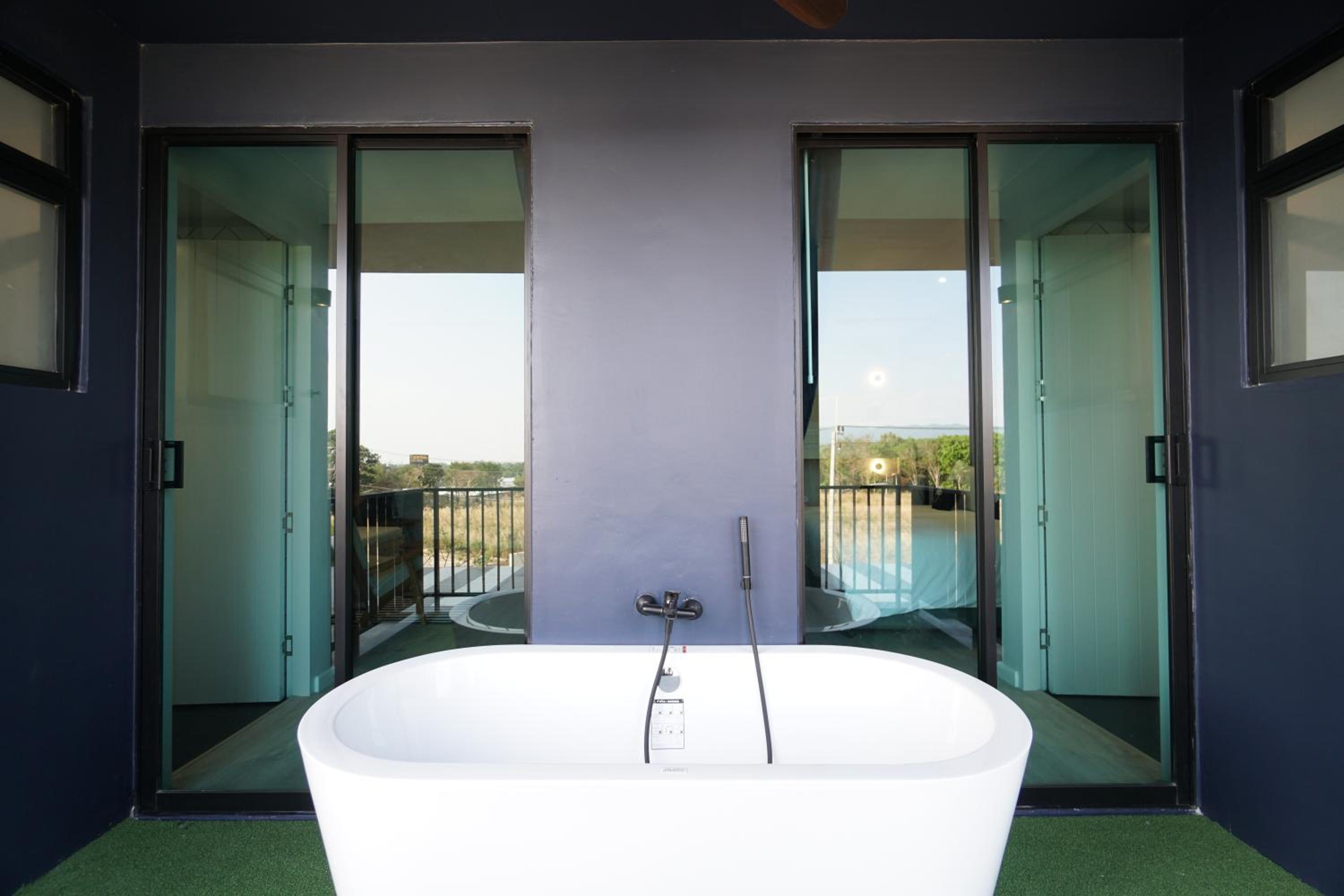 Blu Monkey Hub and Hotel Chanthaburi - 16