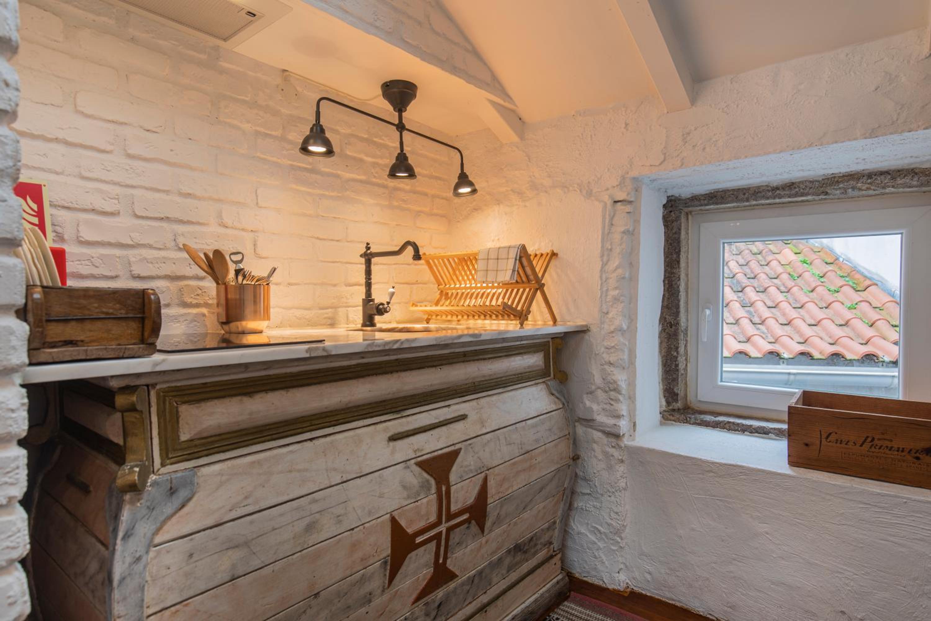 LovelyStay - Distinctive & Unique Apartment next to Sé Cathedral of Lisbon - 5 min to Chiado view 2