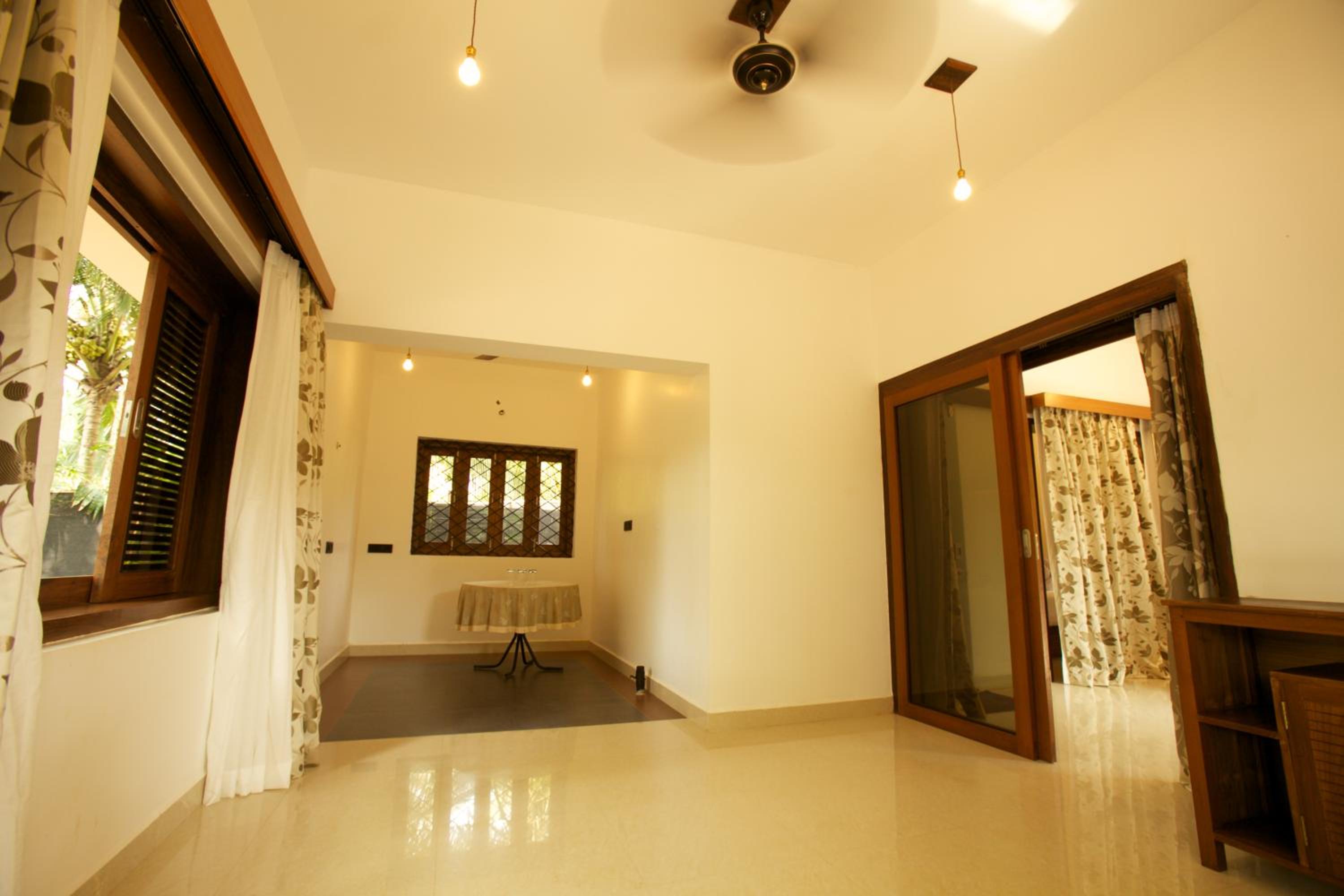 Dunhill Beach Resort