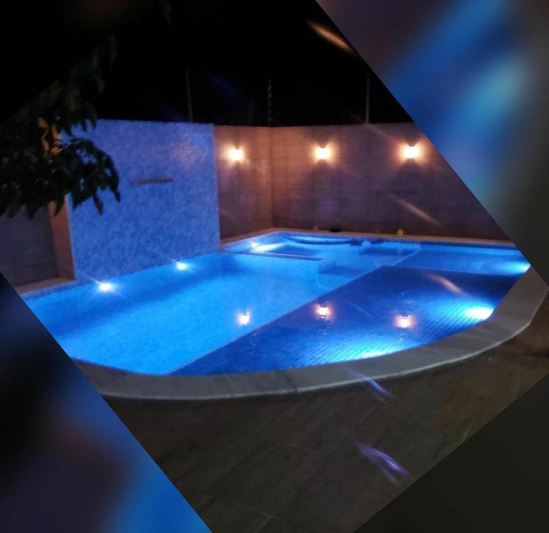 Hibiscus Casa 5 qts Condomínio privado