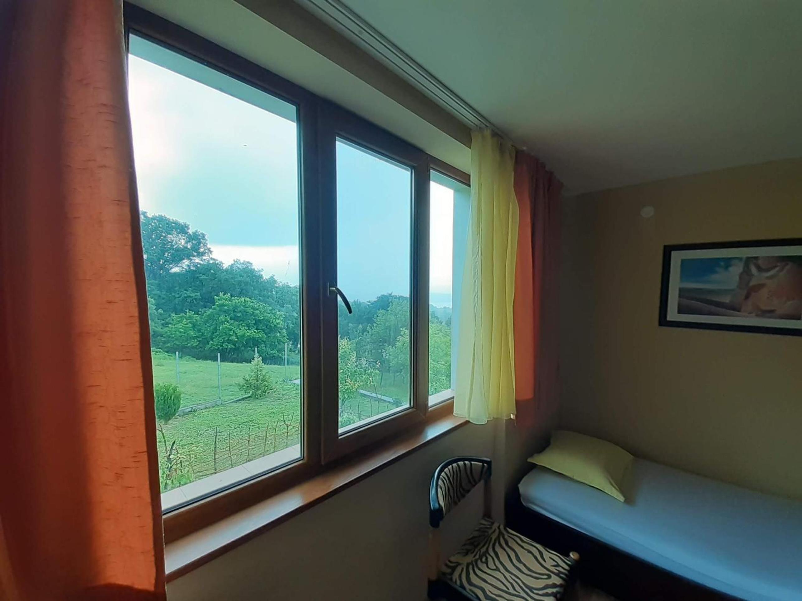 Mihaela Lake Retreat