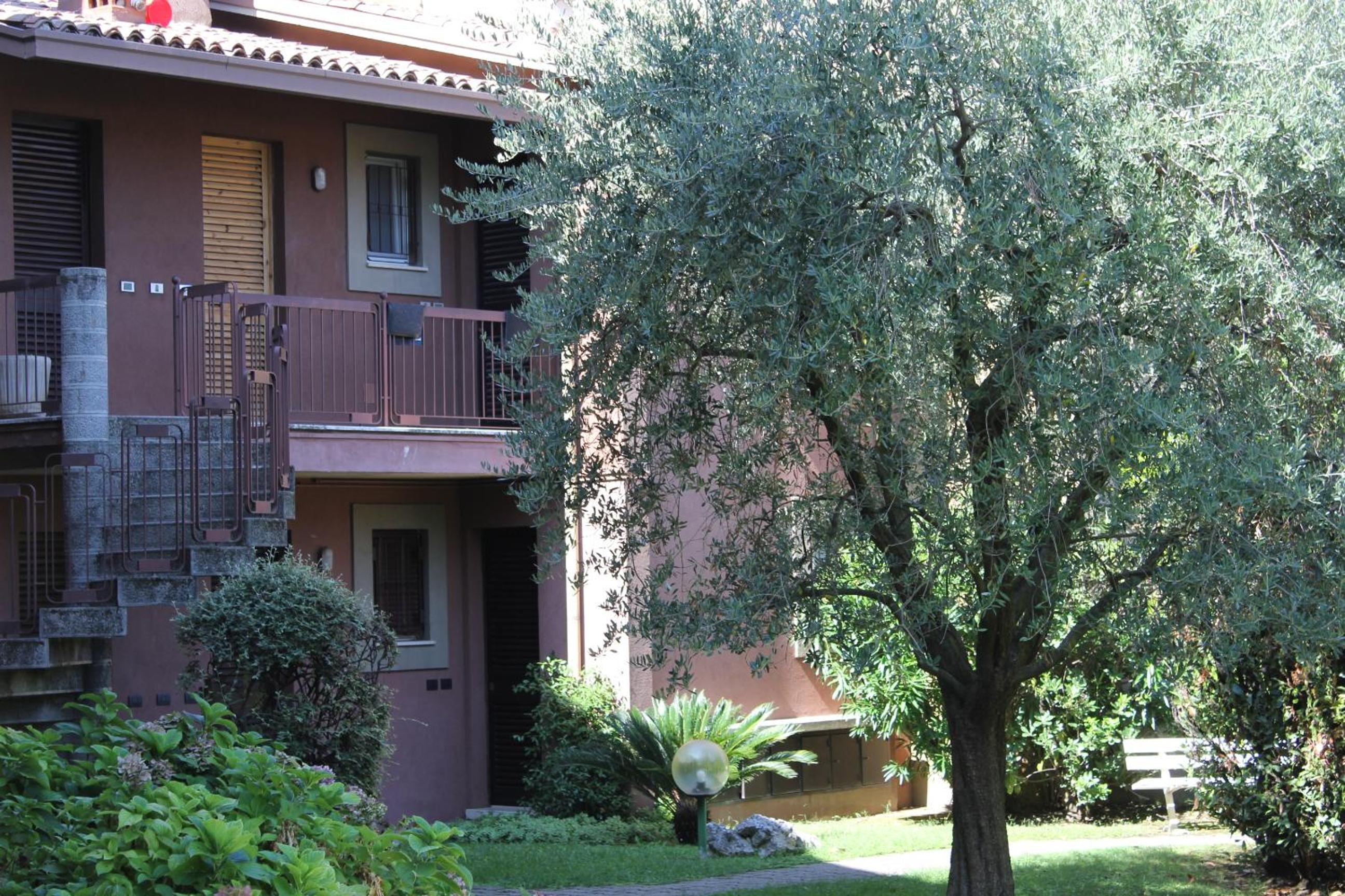The Giona Apartment Sirmione view 3