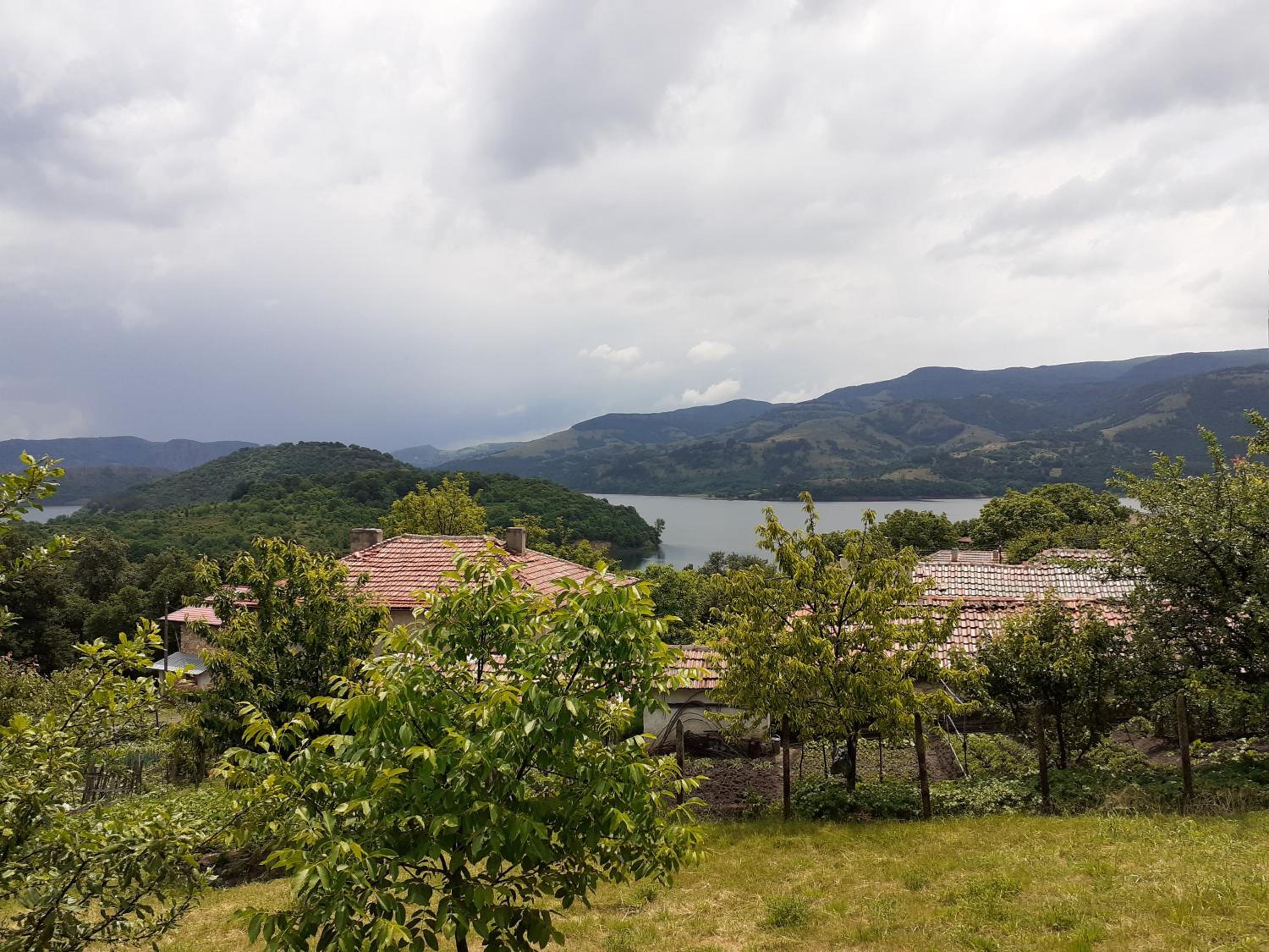 Mihaela Lake Retreat