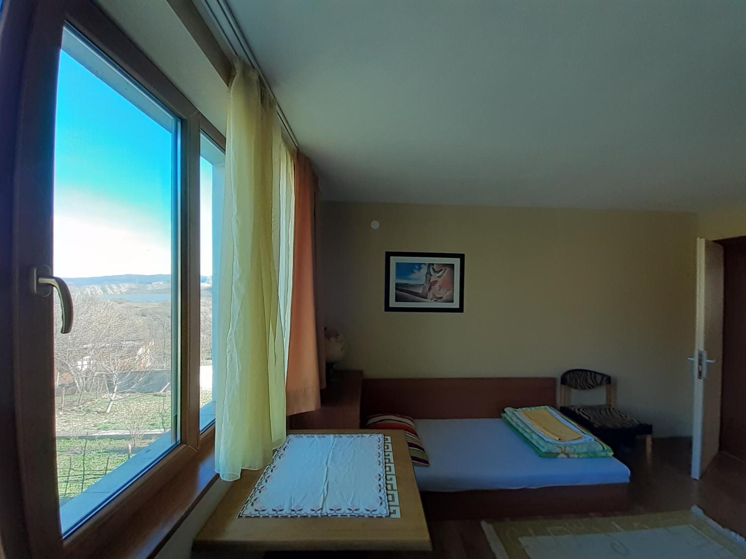Mihaela Lake Retreat