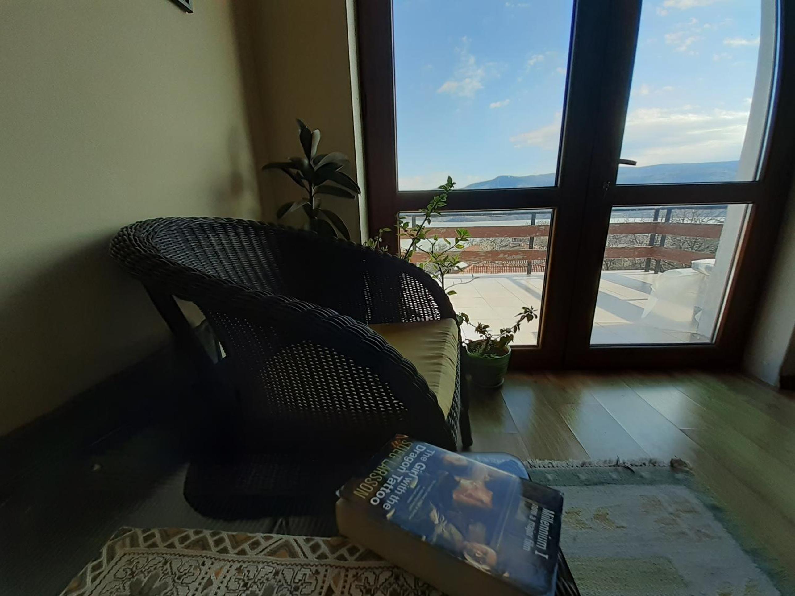 Mihaela Lake Retreat