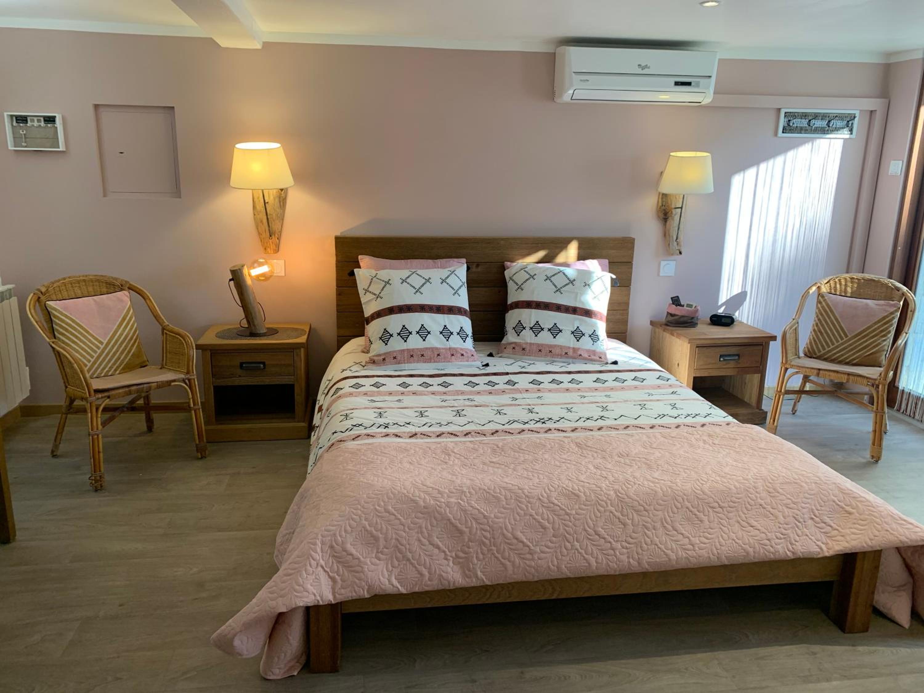 Valence Vacations - Villa Escandia - Property Image 1