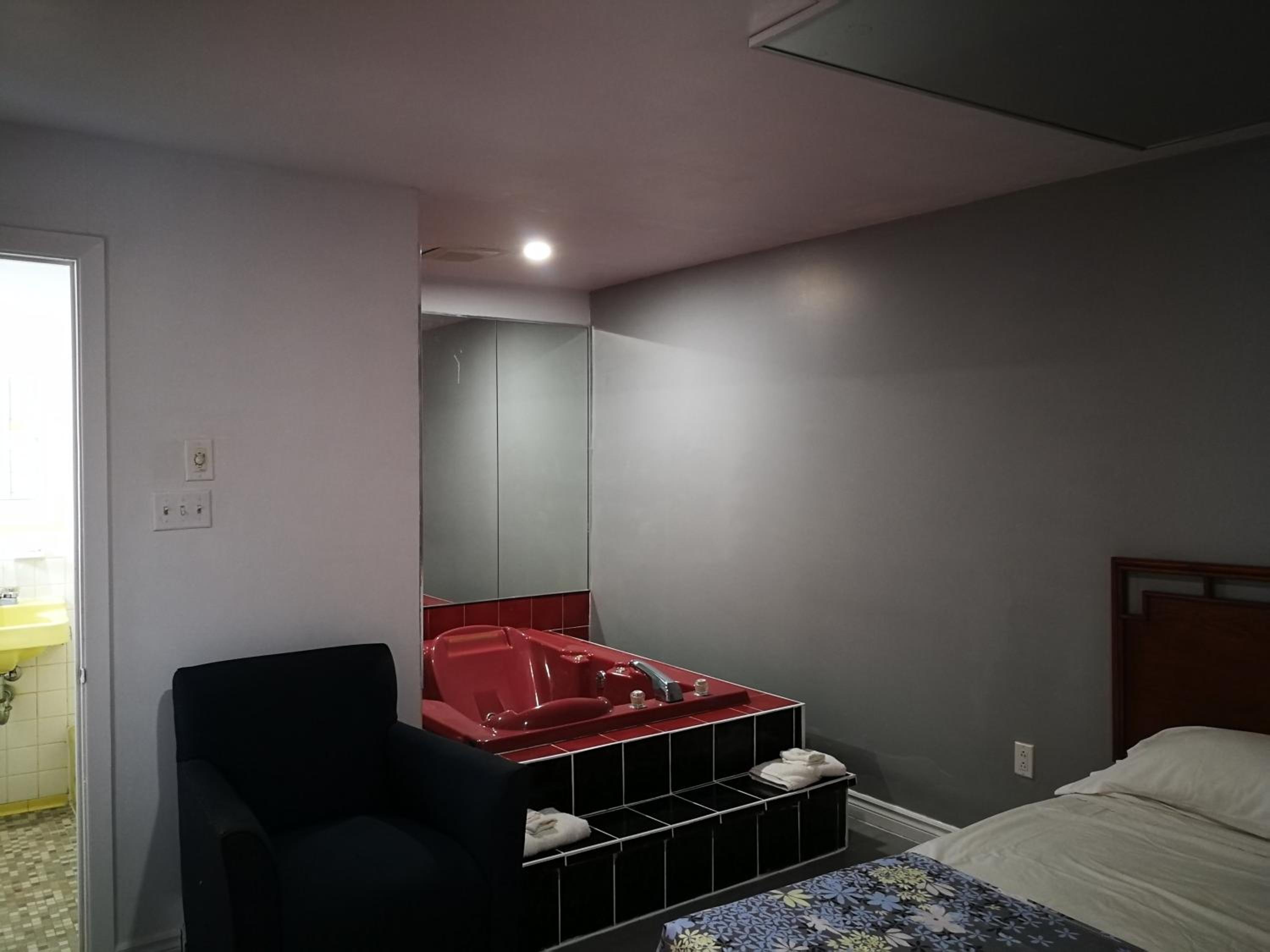 Motel Chez Nous