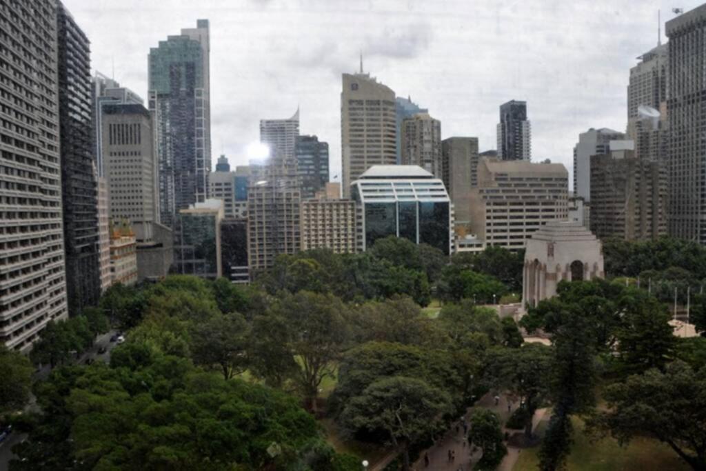 Accommodation Sydney City Centre - 2 Bedroom Pet Friendly Apartment with Hyde Park View