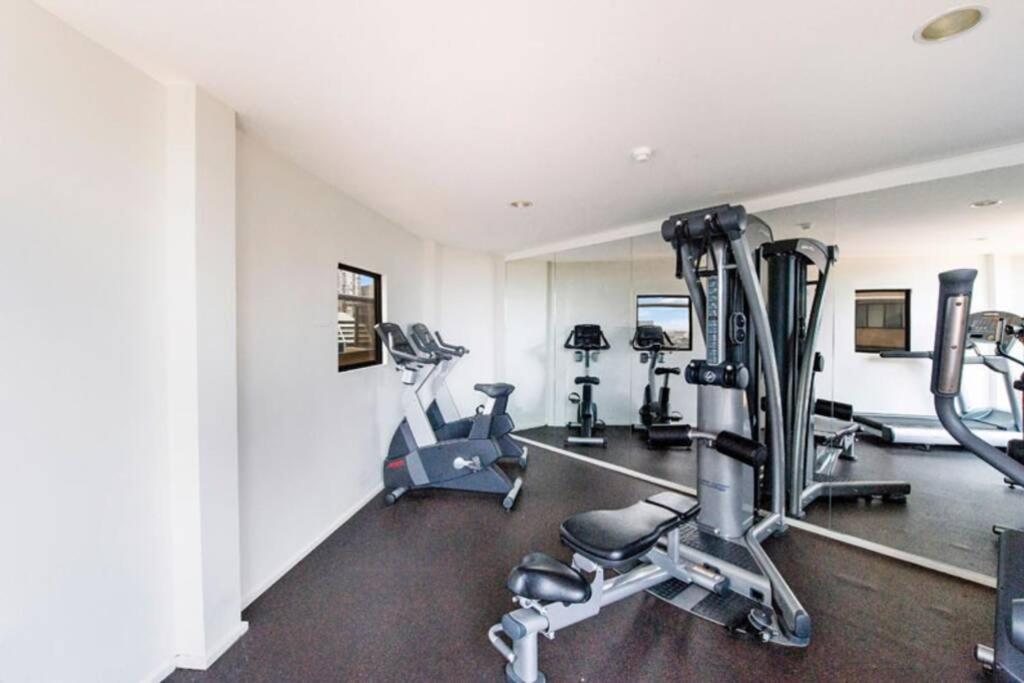 Accommodation Sydney City Centre - 2 Bedroom Pet Friendly Apartment with Hyde Park View