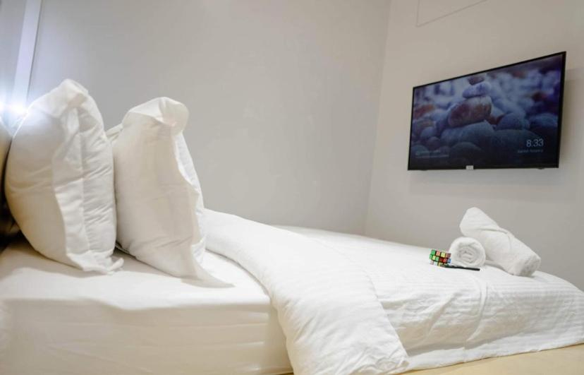 Radlett Residences Hotel - Tuguegarao view 2