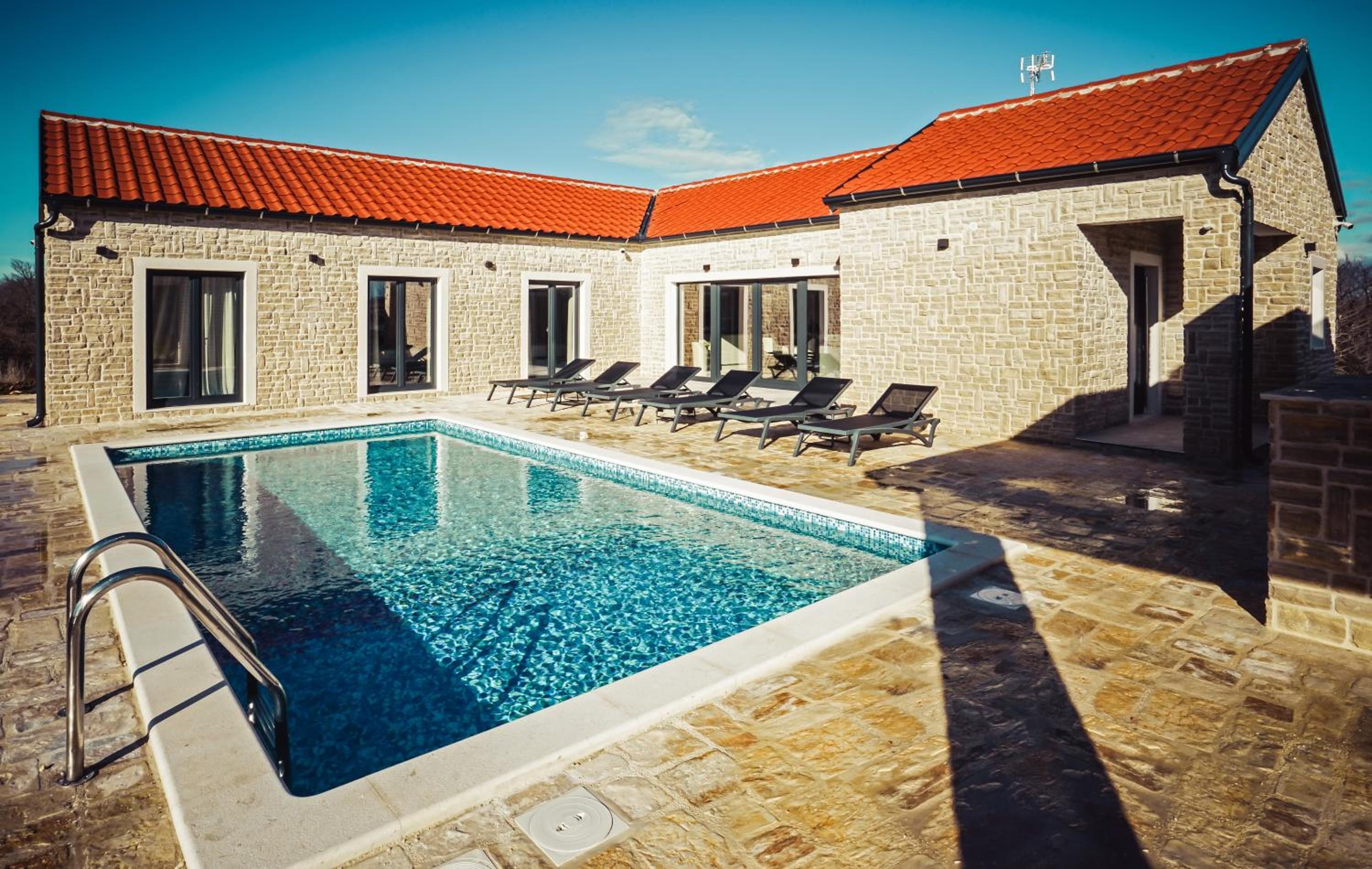 Villa Mala,Luxury Retreat with Pool, Sauna & Gym view 5