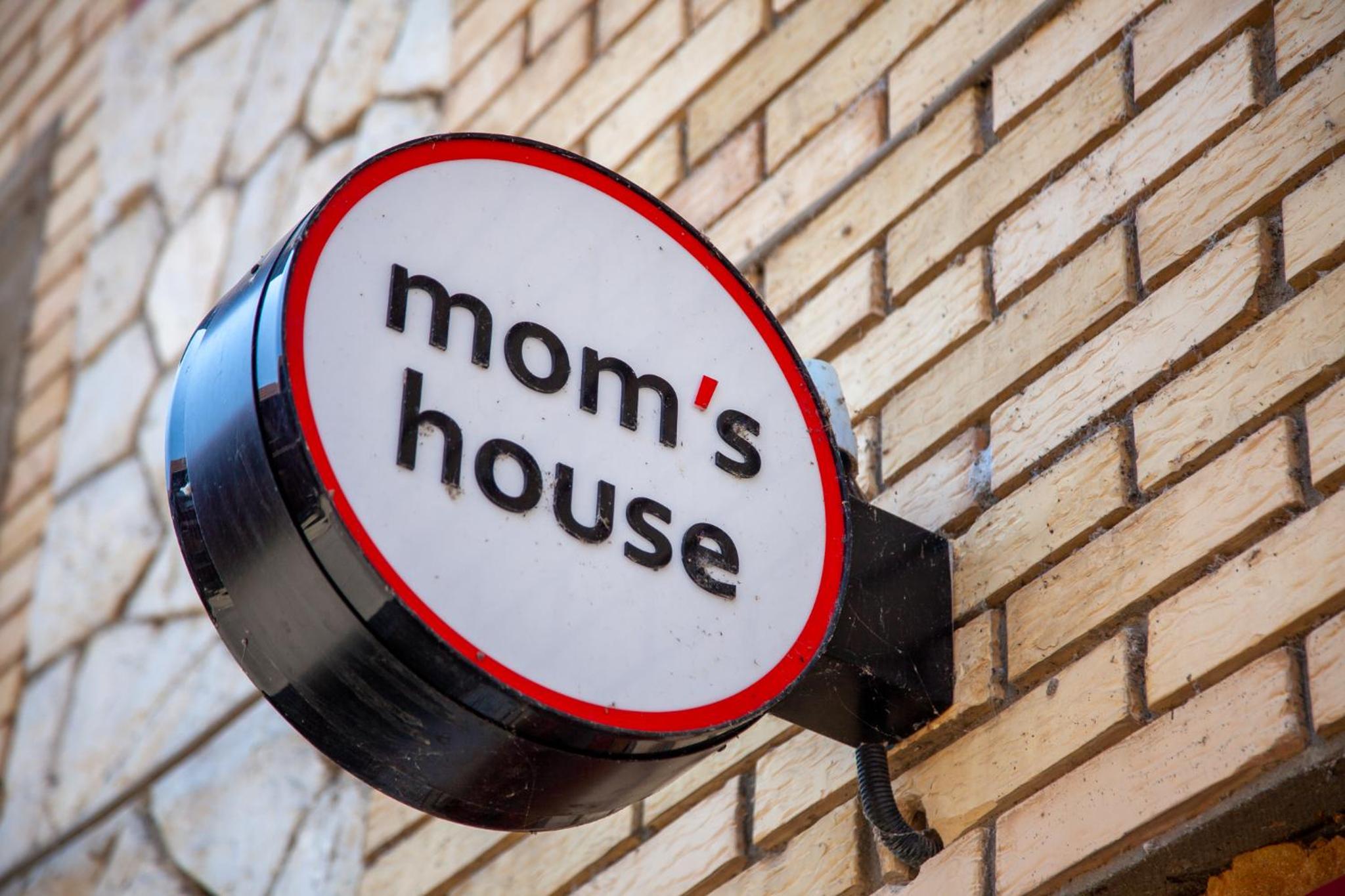 Moms house