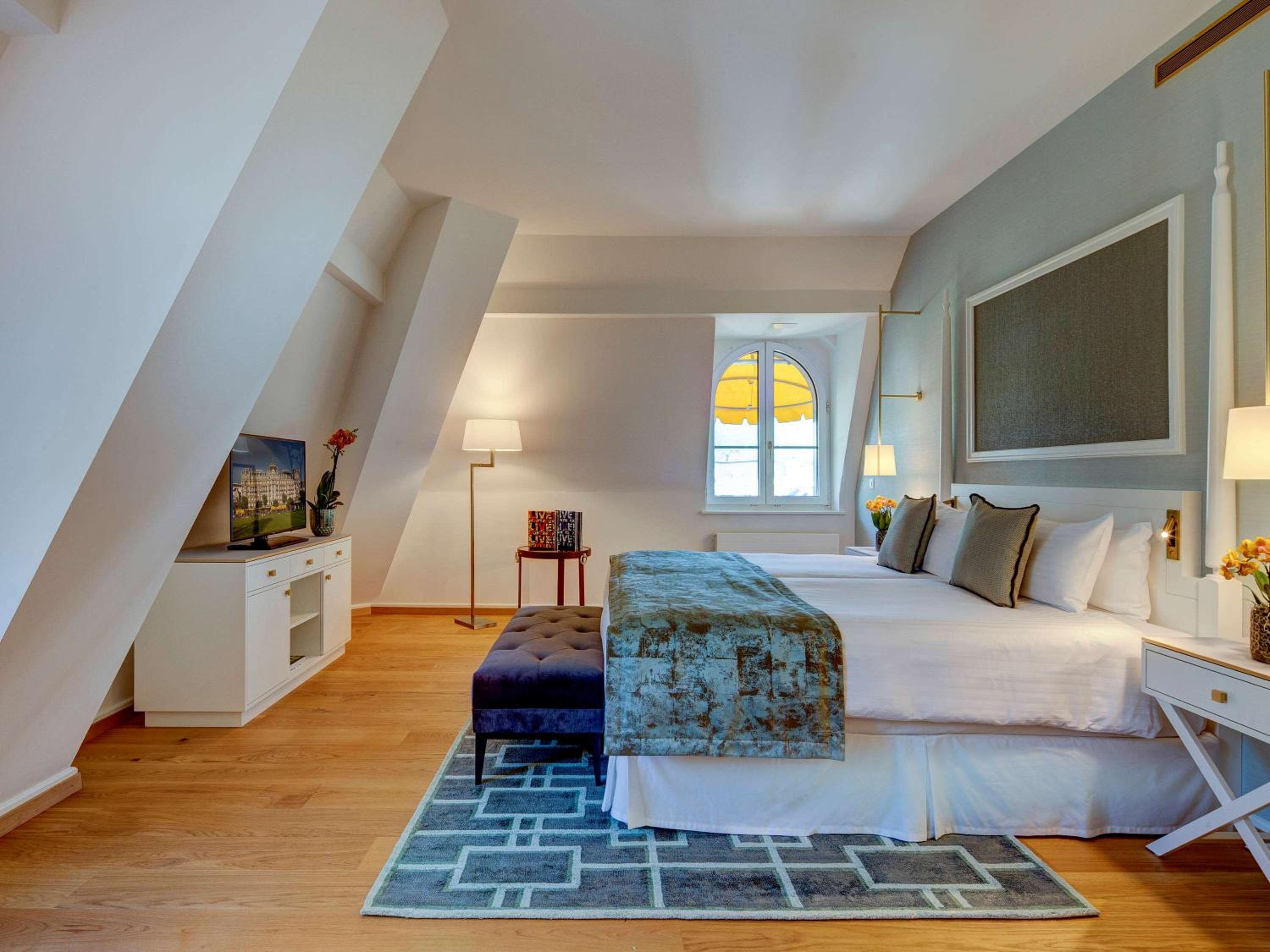 Montreux Vacations - Fairmont Le Montreux Palace - Property Image 2