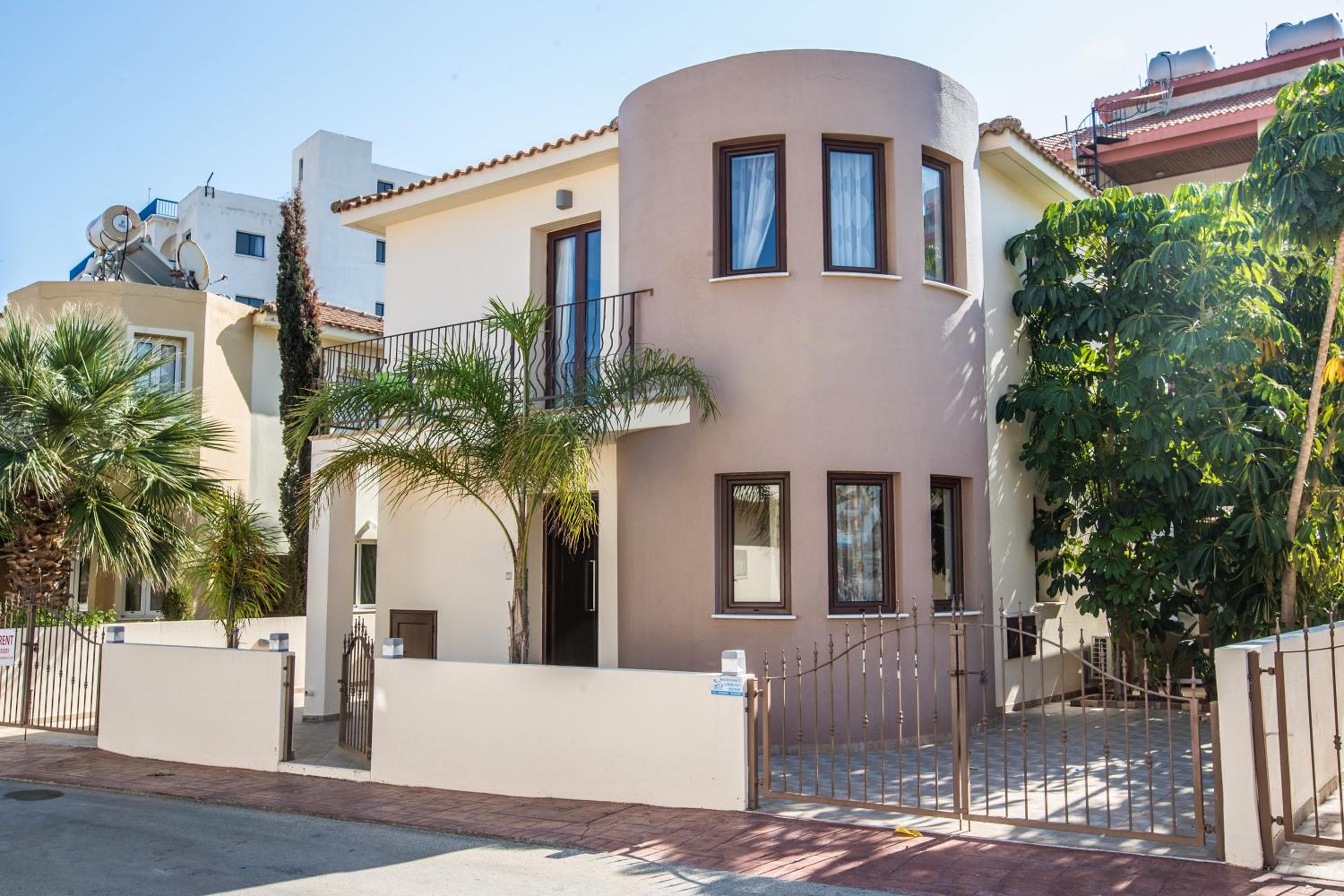 Christina's Luxury Villa