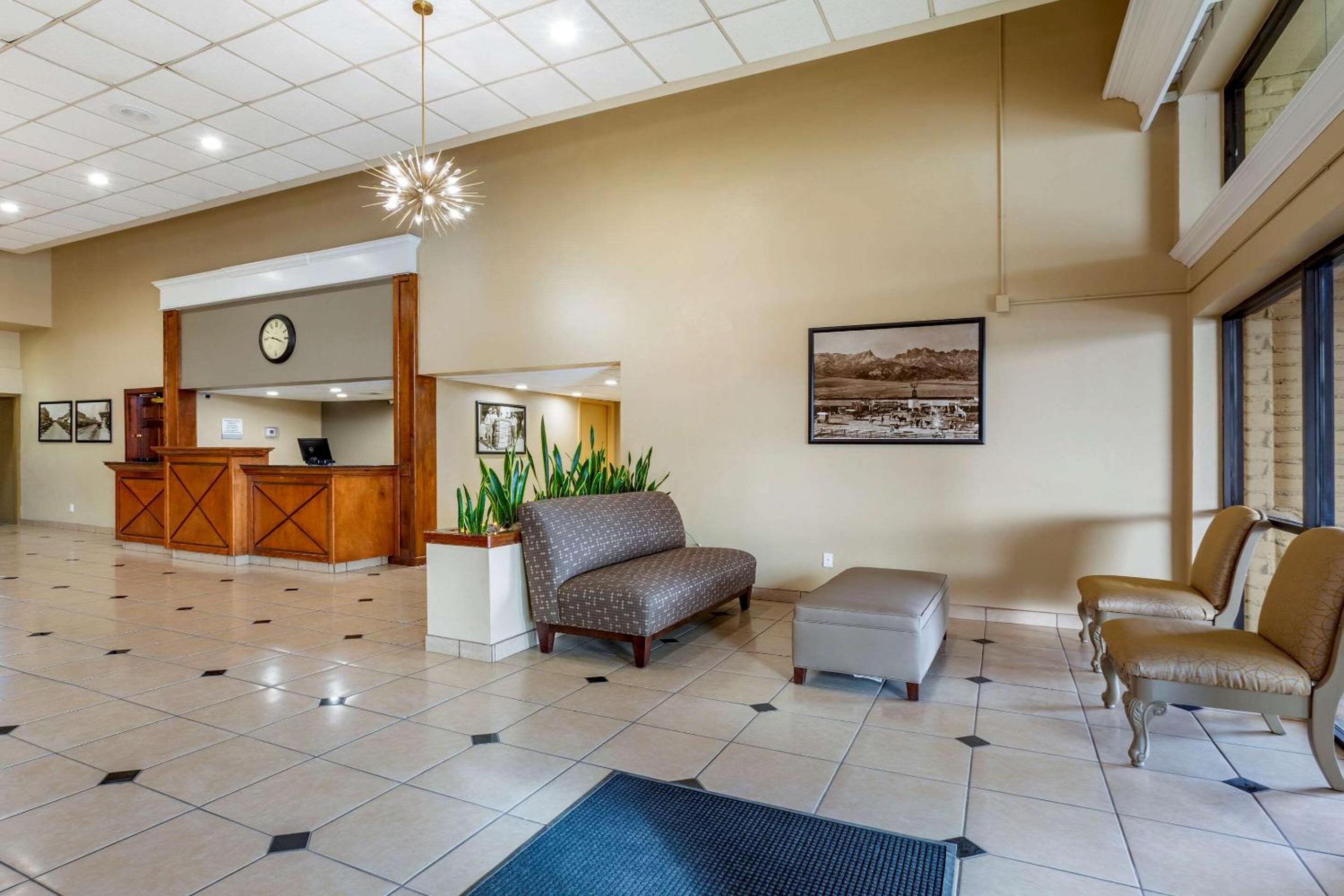 Clarion Inn & Suites Roswell, 사진 24