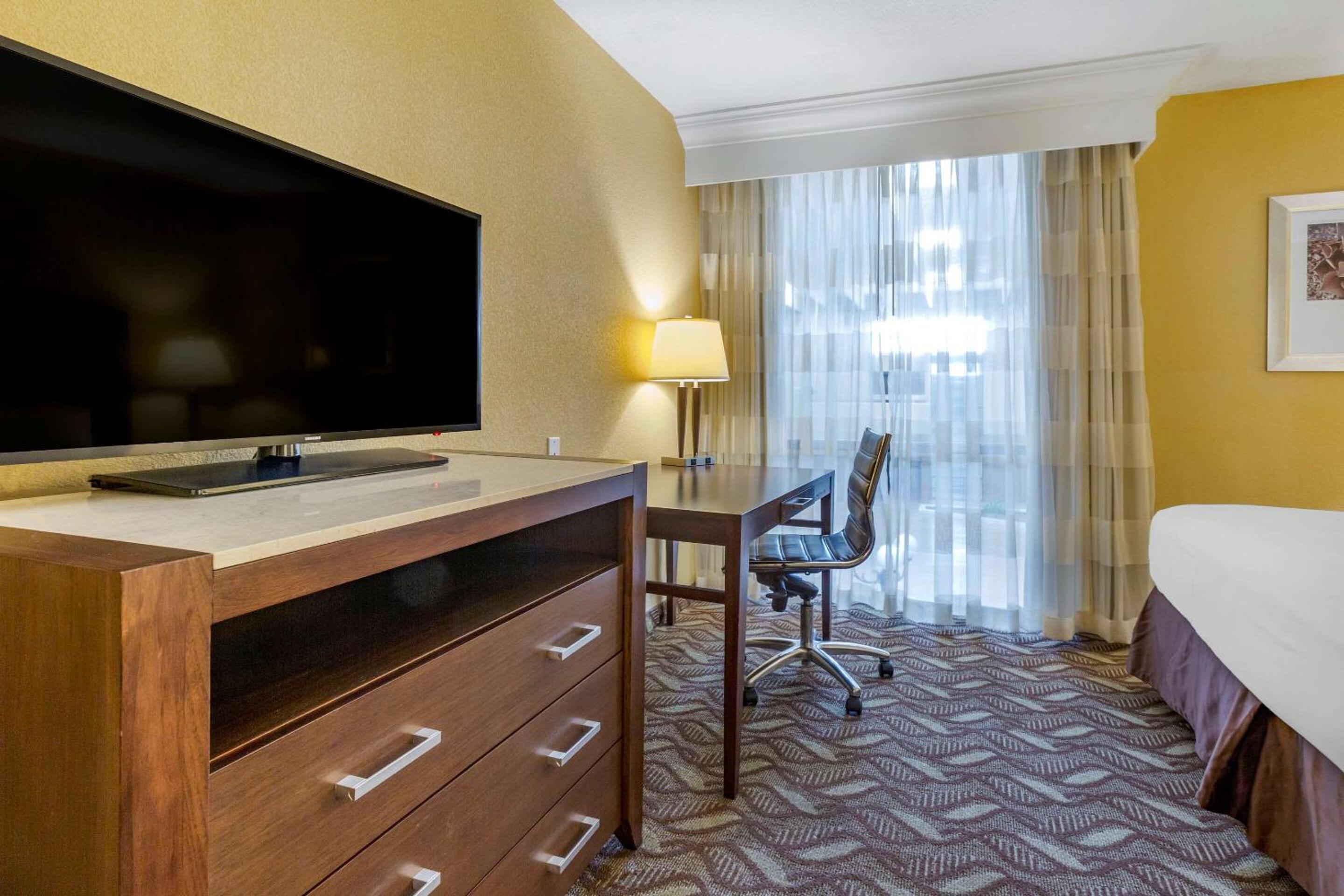 Clarion Inn & Suites Roswell, 사진 25
