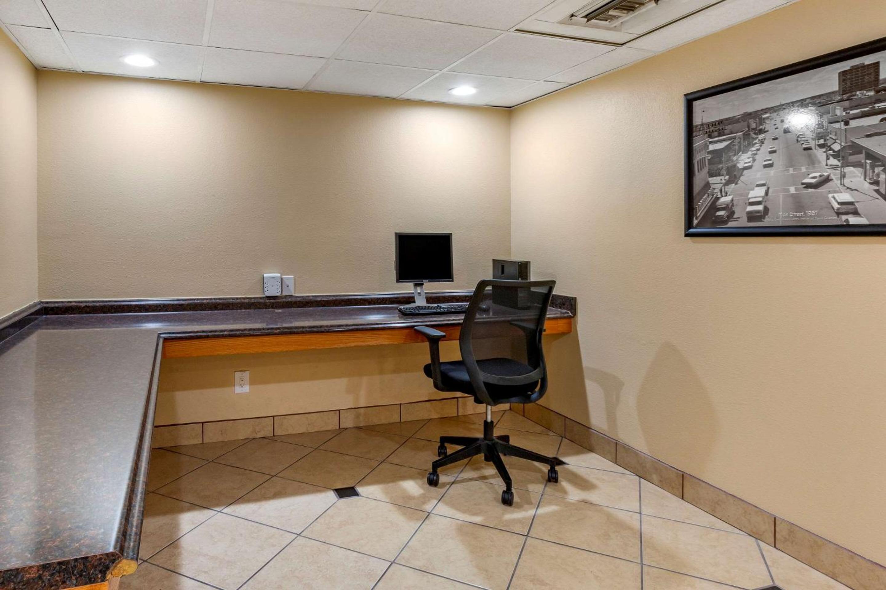 Clarion Inn & Suites Roswell, 사진 15